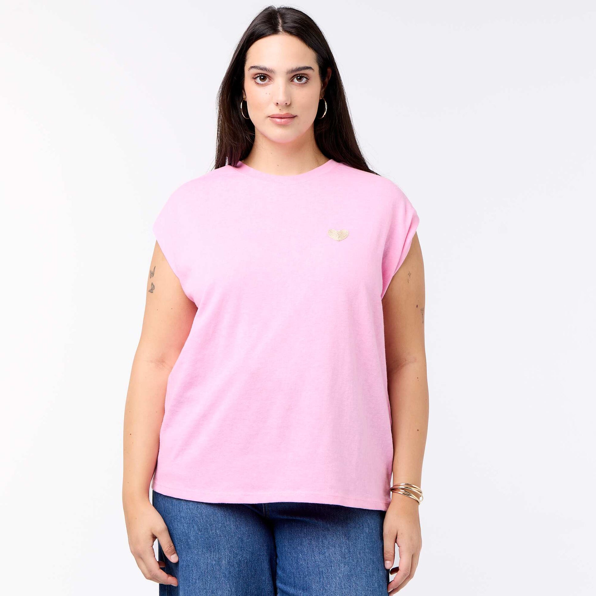 T-shirt en jersey sans manches avec petite broderie poitrine ROSE