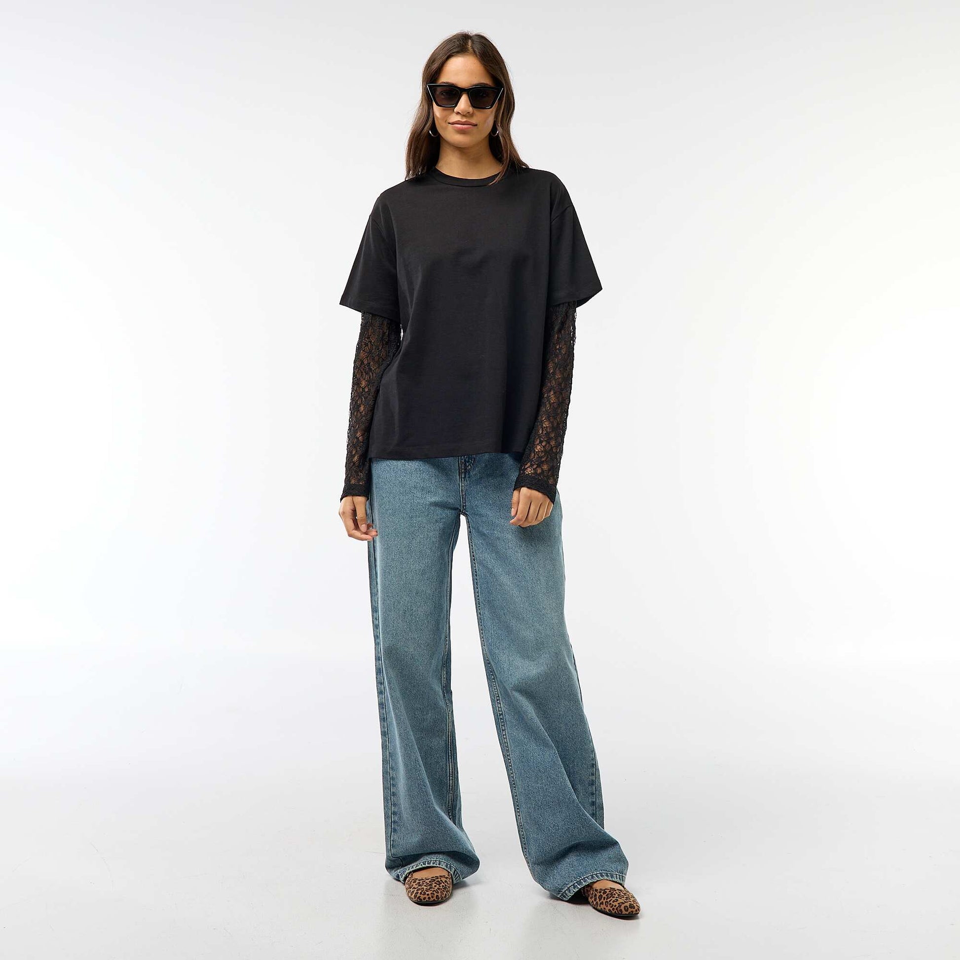 Tee-shirt 2-en-1 avec manches en dentelle NOIR