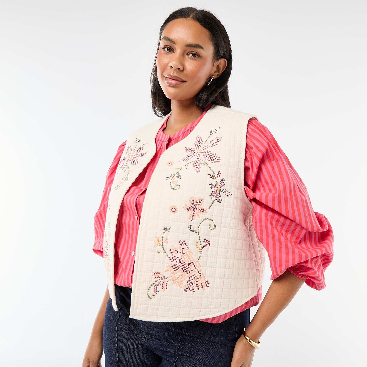 Veste matelassée avec broderies BEIGE