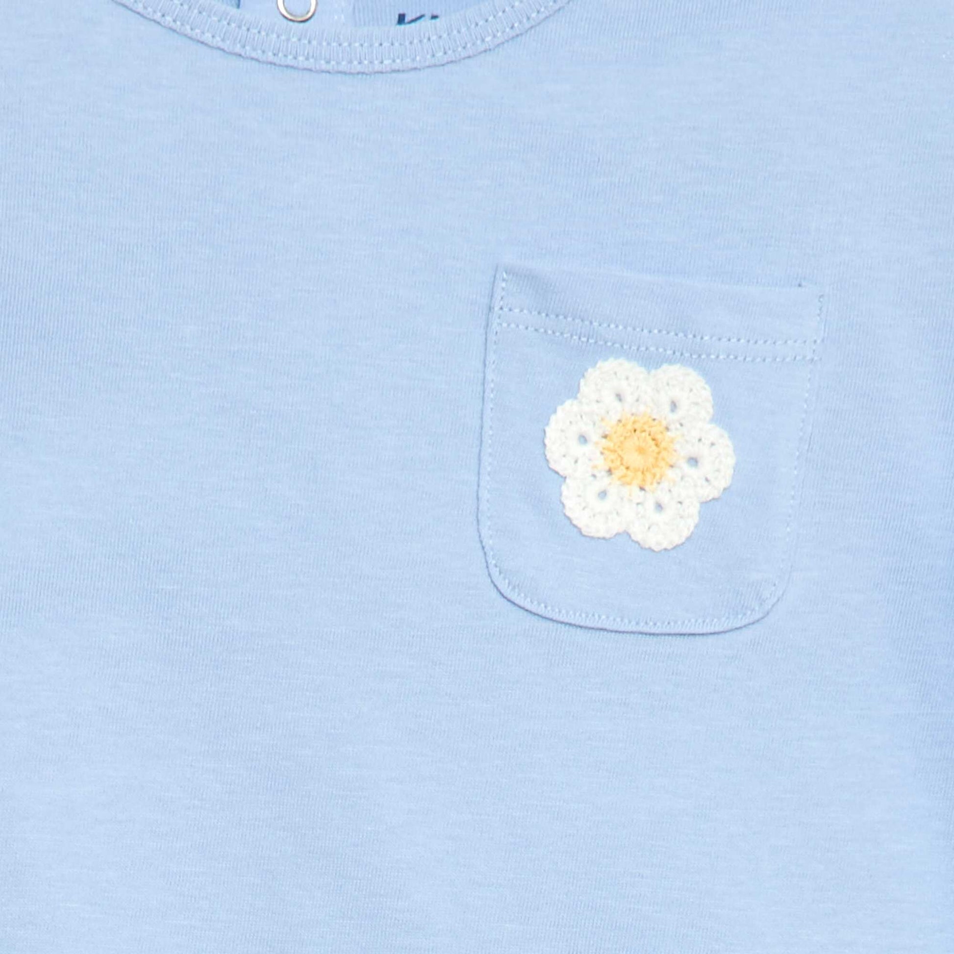 T-shirt avec poche fantaisie et broderie BLEU