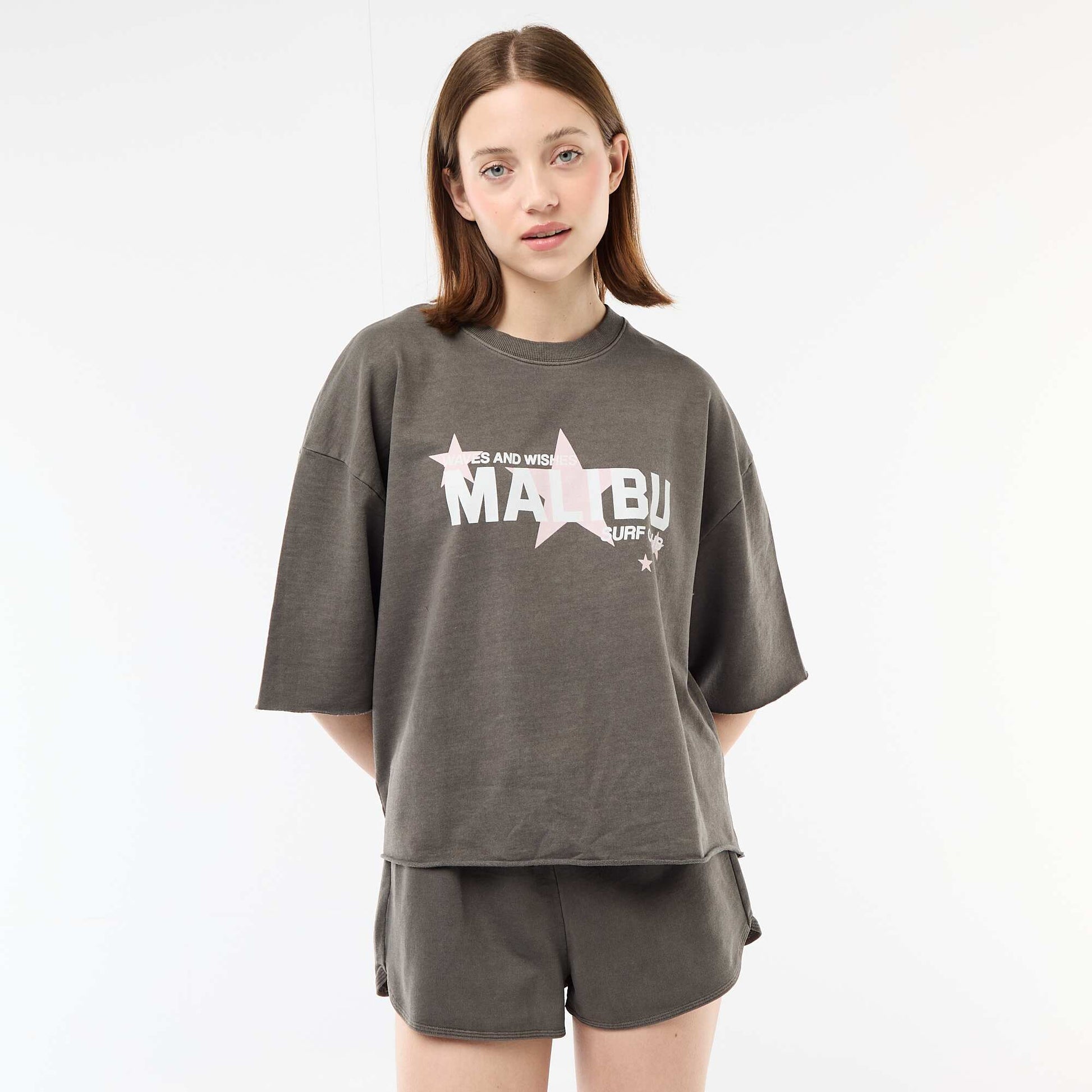 Tee-shirt oversize avec inscription GRIS