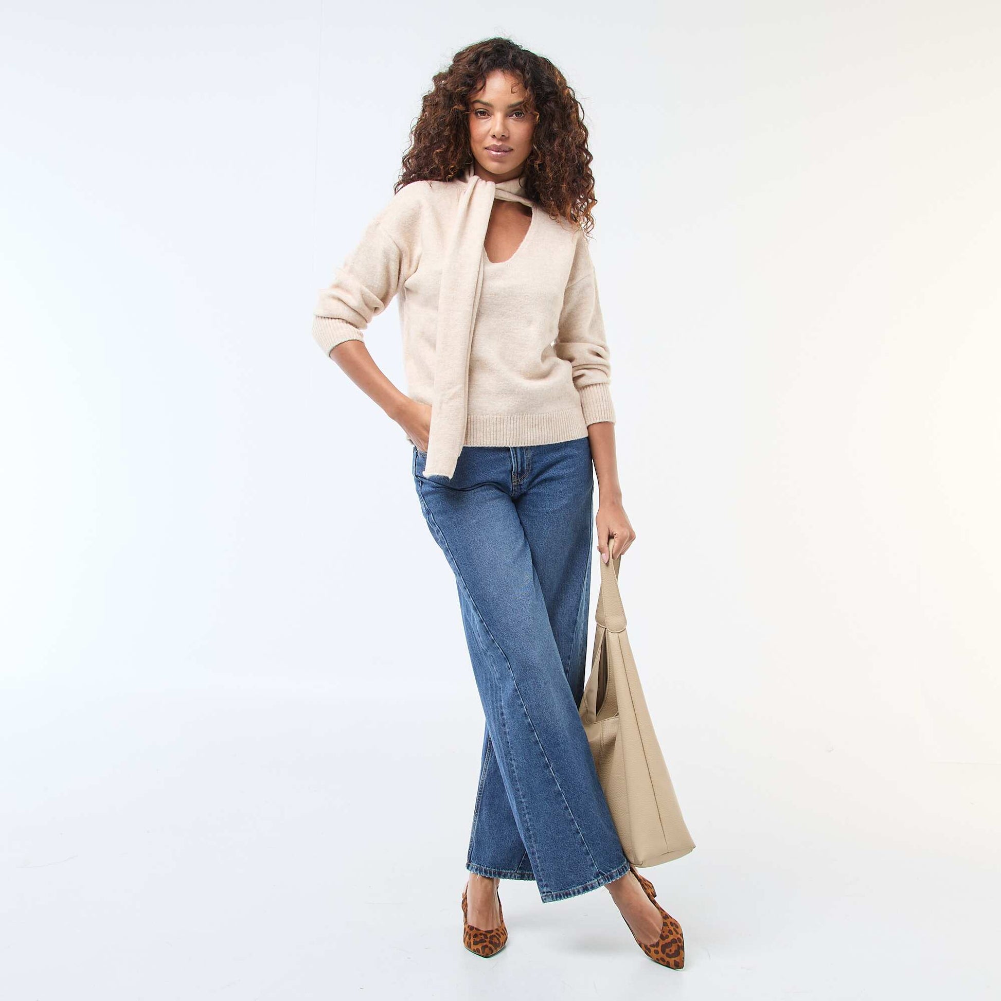 Pull en maille avec écharpe grosse jauge BEIGE