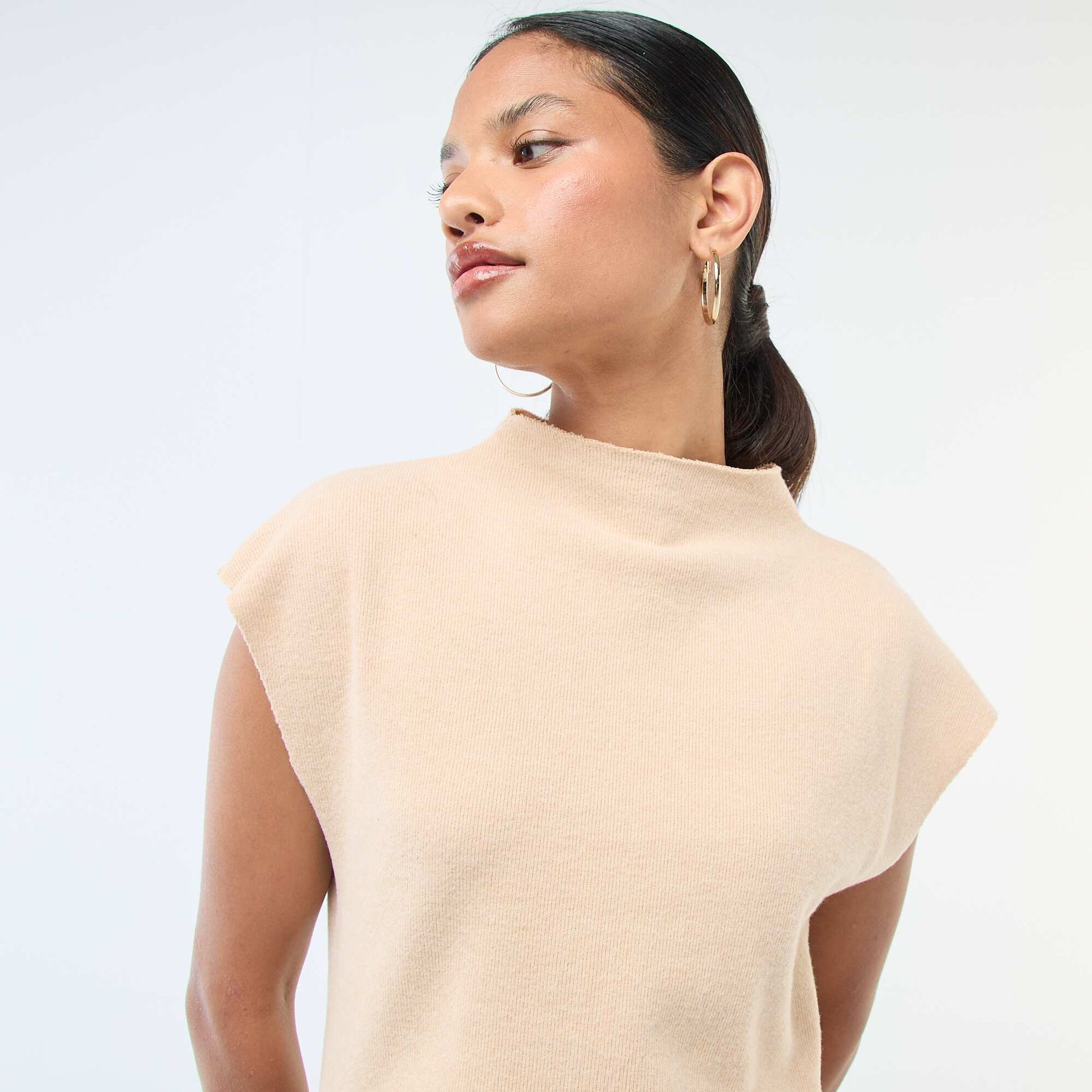 Pull sans manches avec col montant BEIGE
