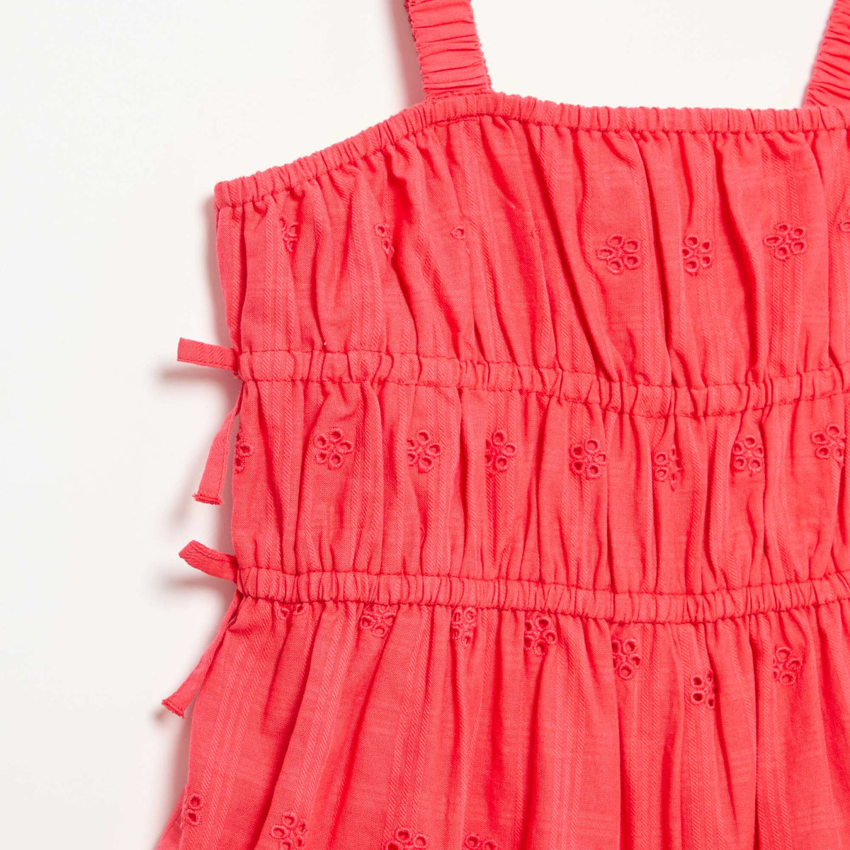 Robe à fines bretelles avec broderies all over ROUGE