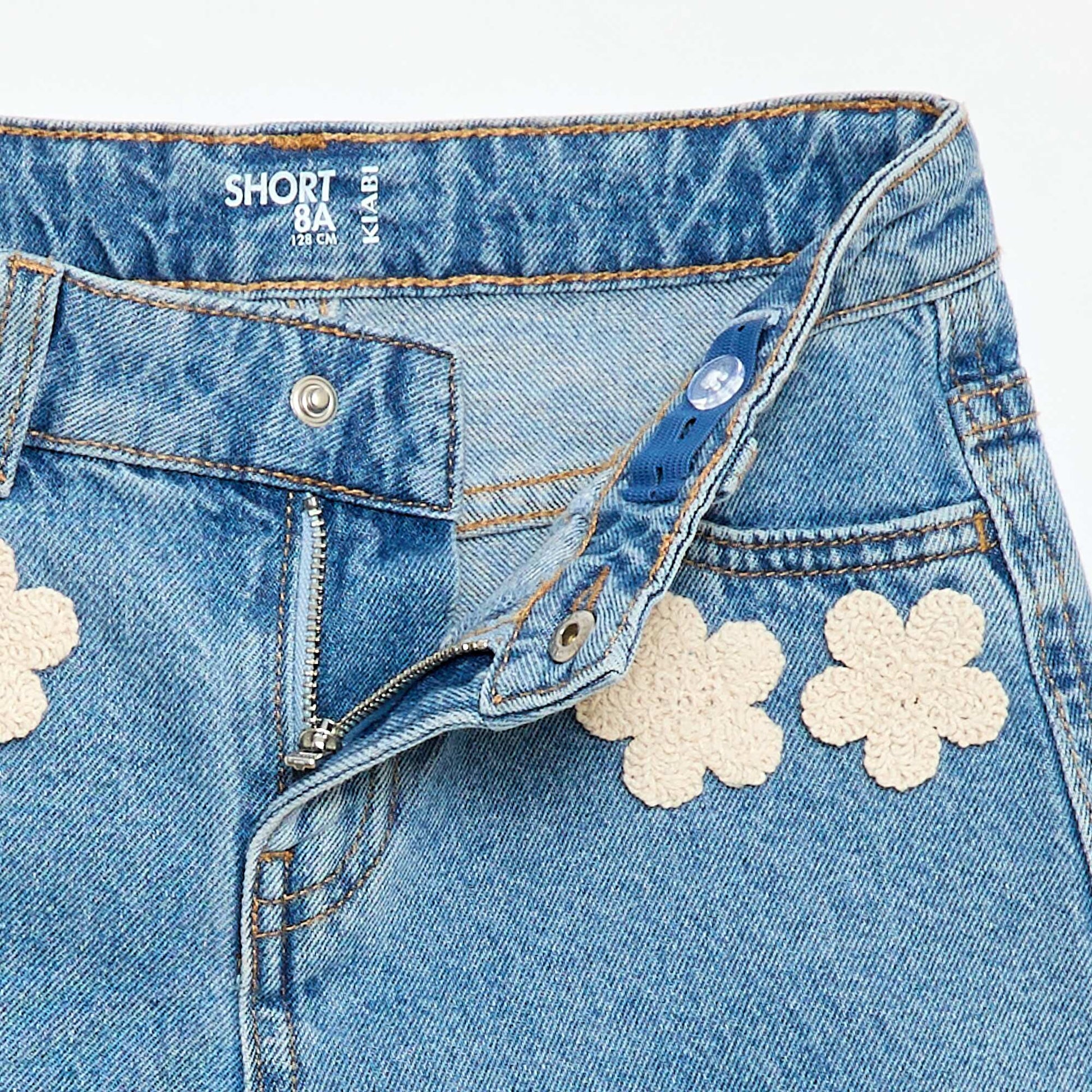 Short en jean avec broderies BLEU