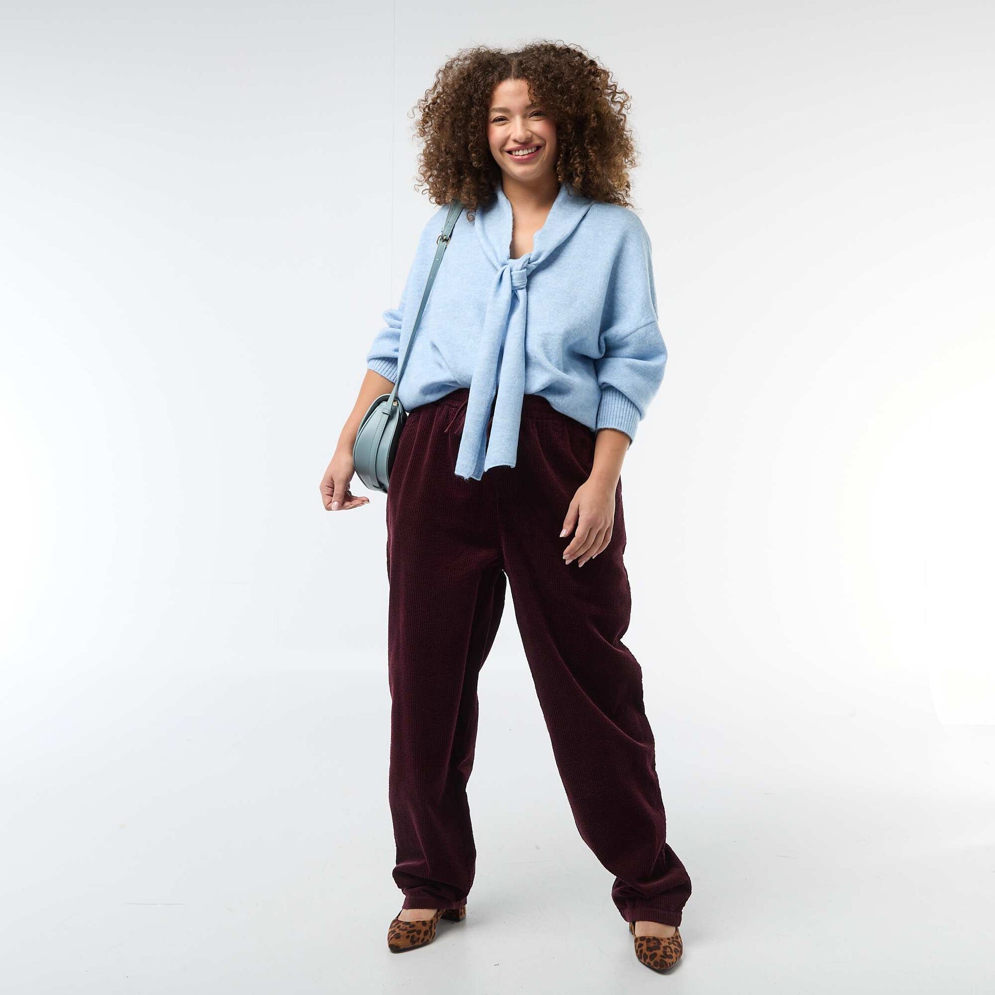 Pull en maille avec écharpe intégrée BLEU