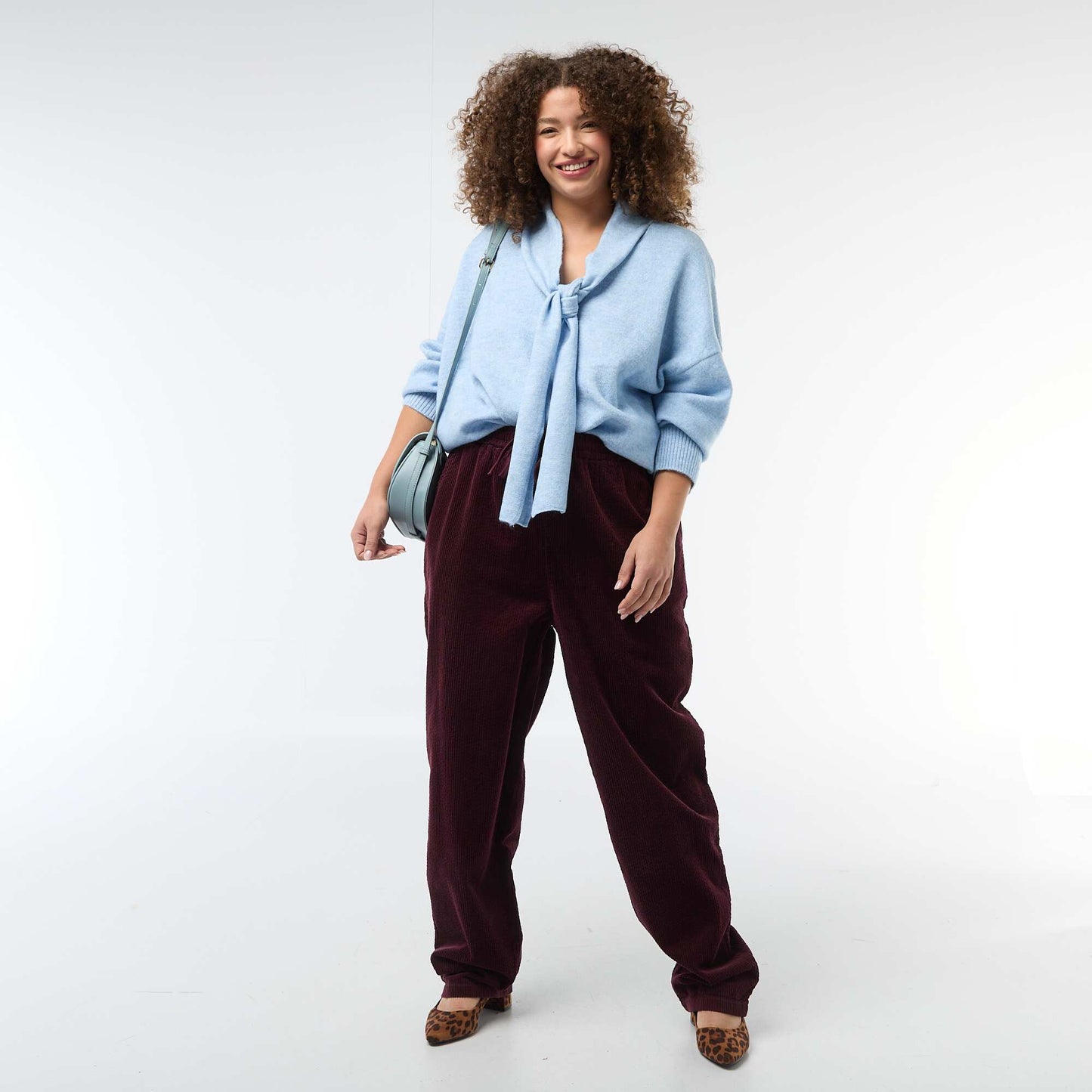 Pull en maille avec écharpe intégrée BLEU