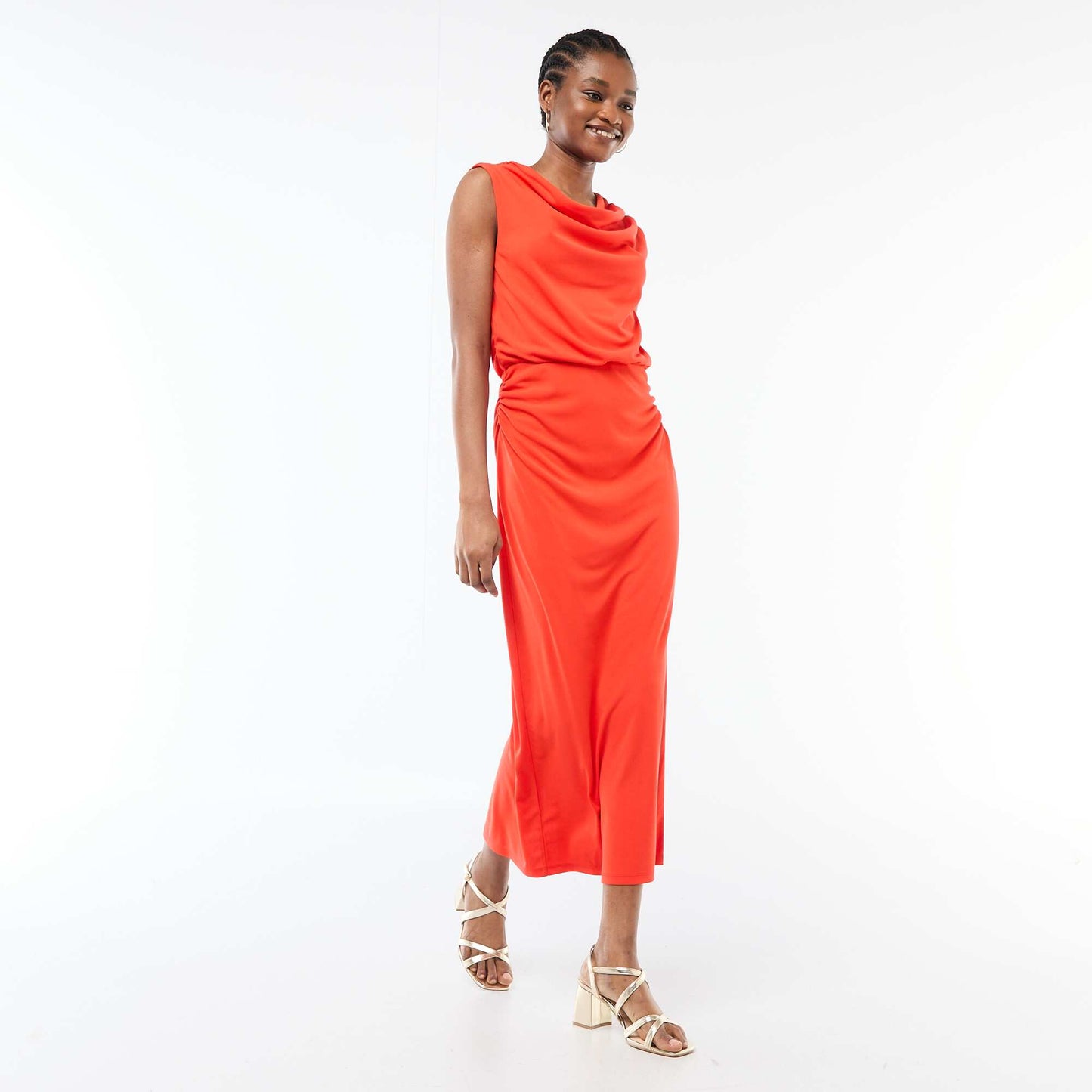 Robe longue drapée avec col bénitier ROUGE