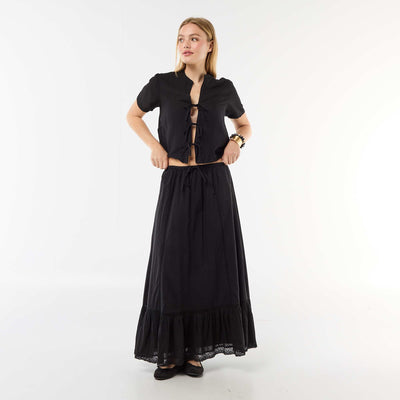 Jupe longue évasée avec macramé NOIR
