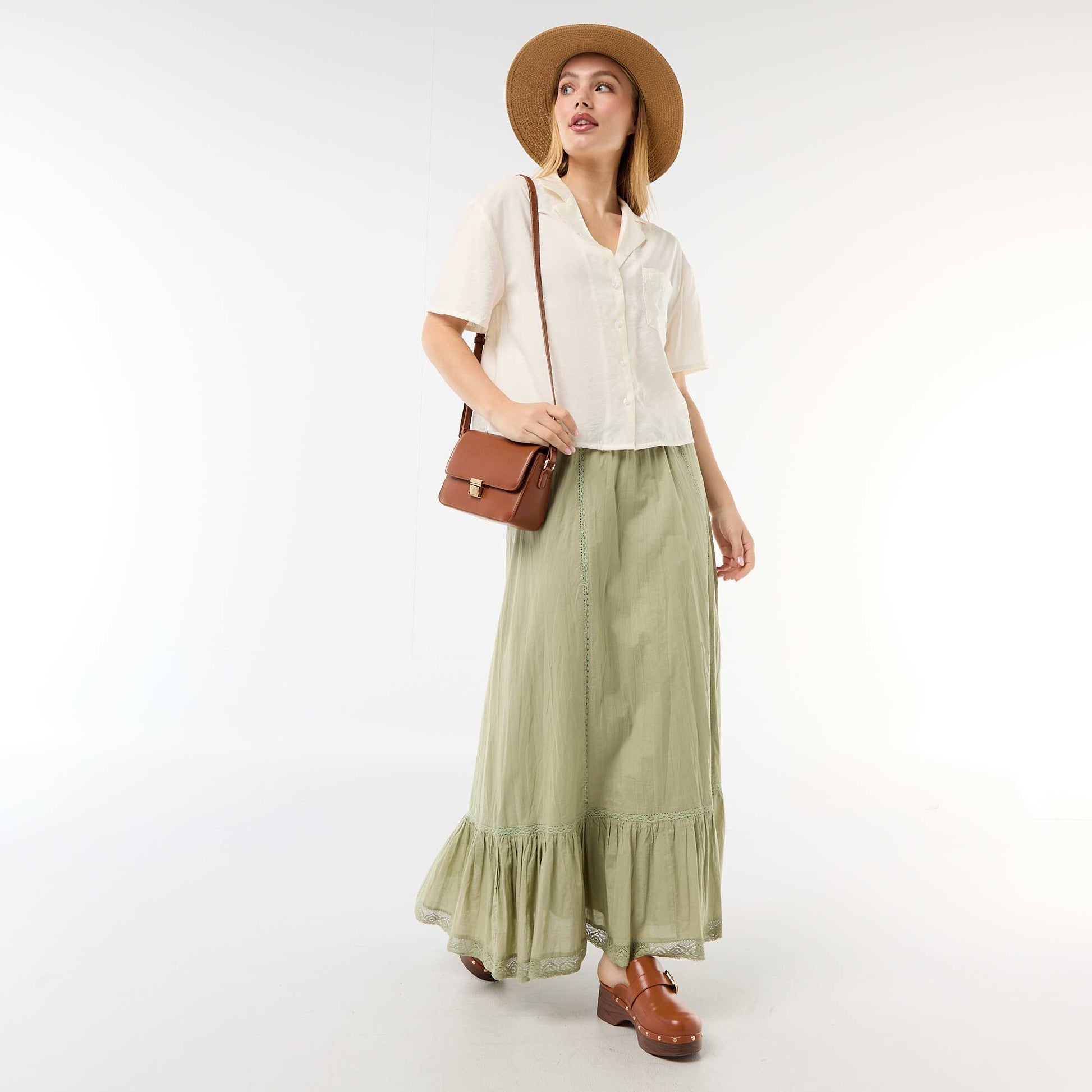 Jupe longue évasée avec macramé VERT