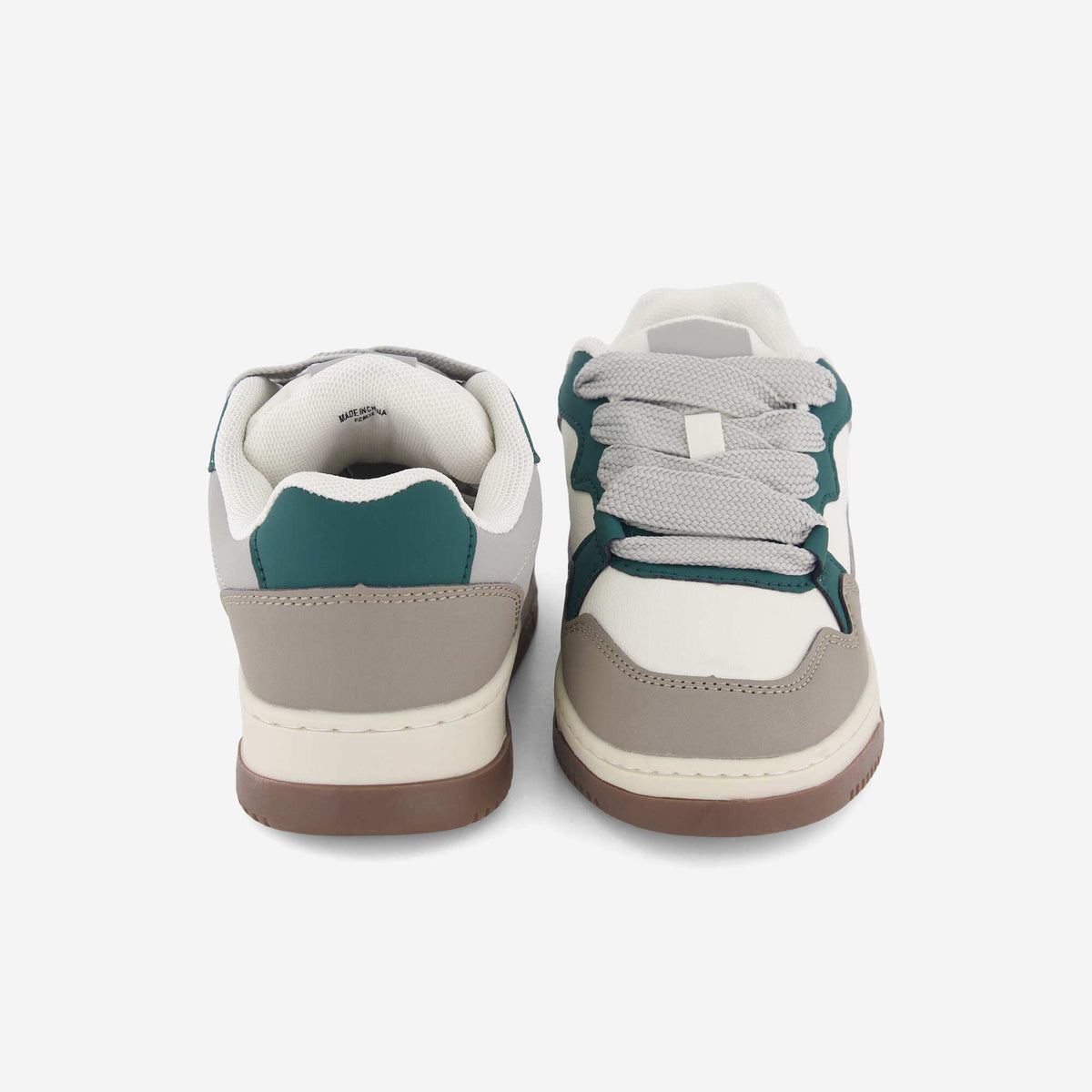 Baskets basses en simili GRIS