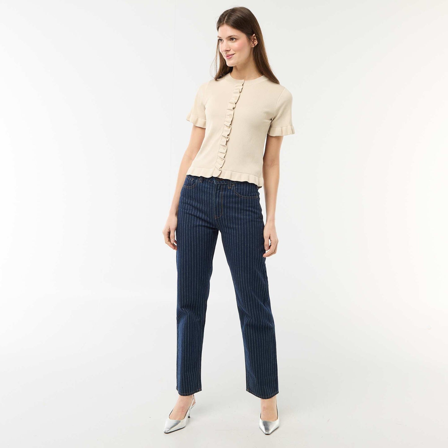 Gilet avec boutonnage et manches volantés BEIGE