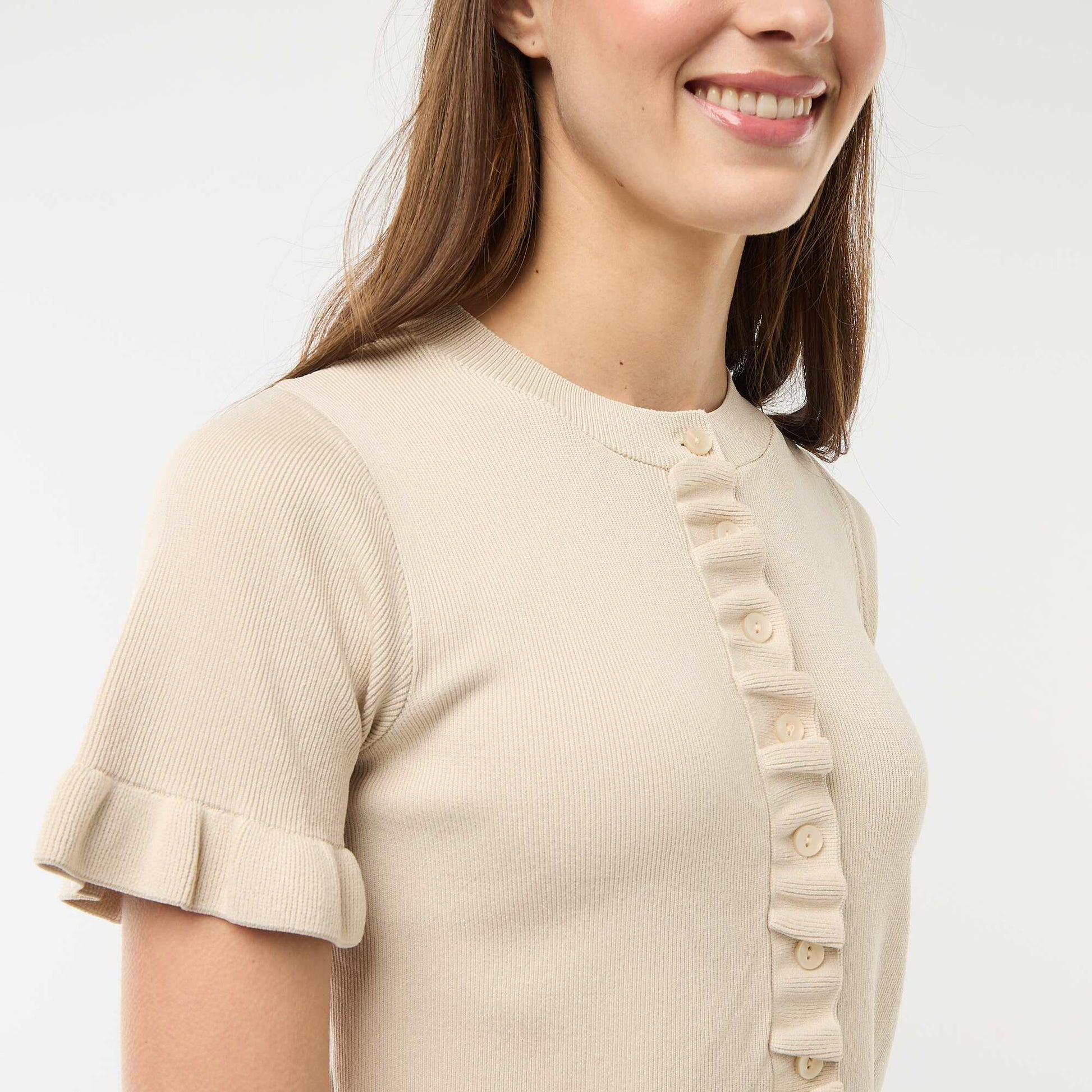 Gilet avec boutonnage et manches volantés BEIGE