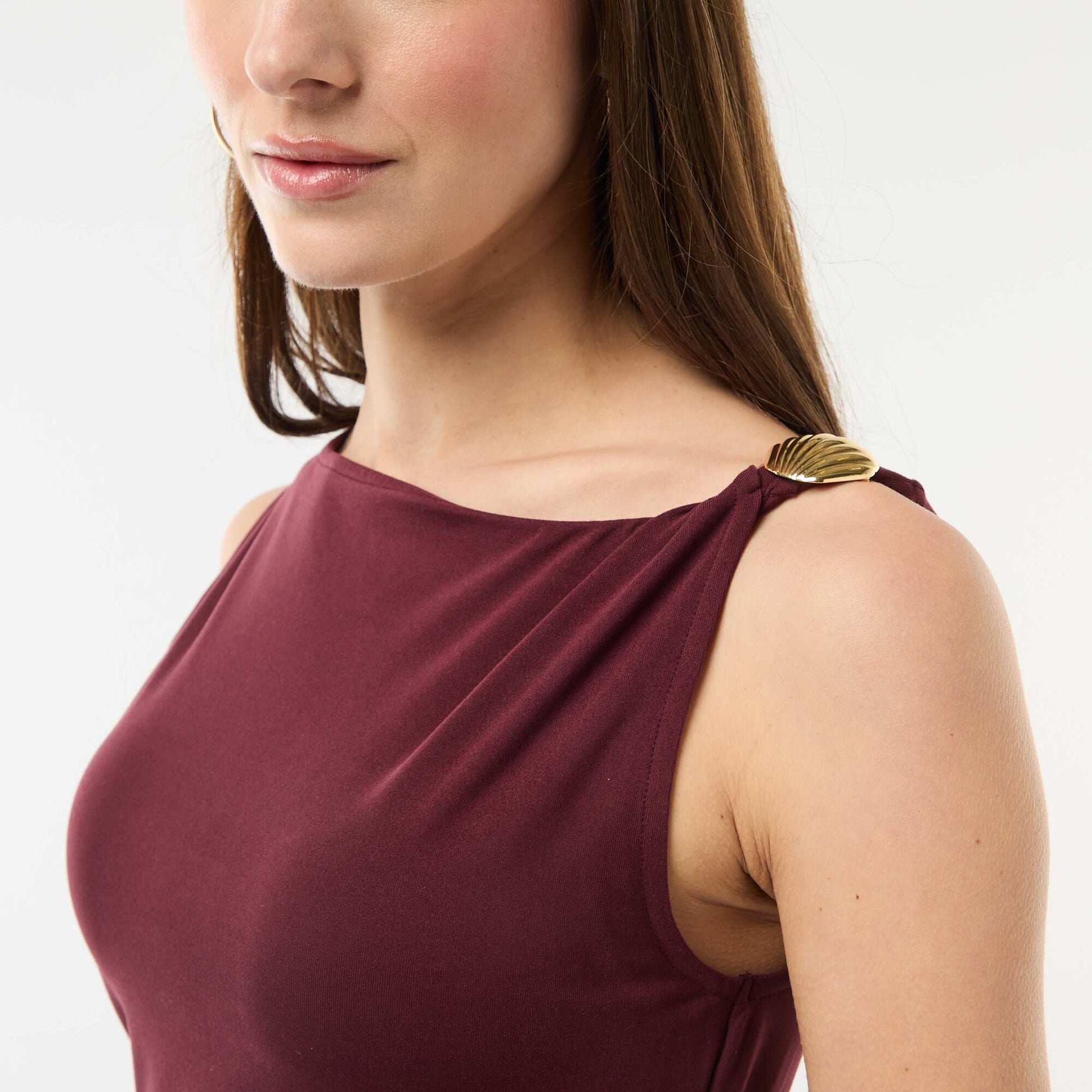 T-shirt stretch avec bijou doré ROUGE