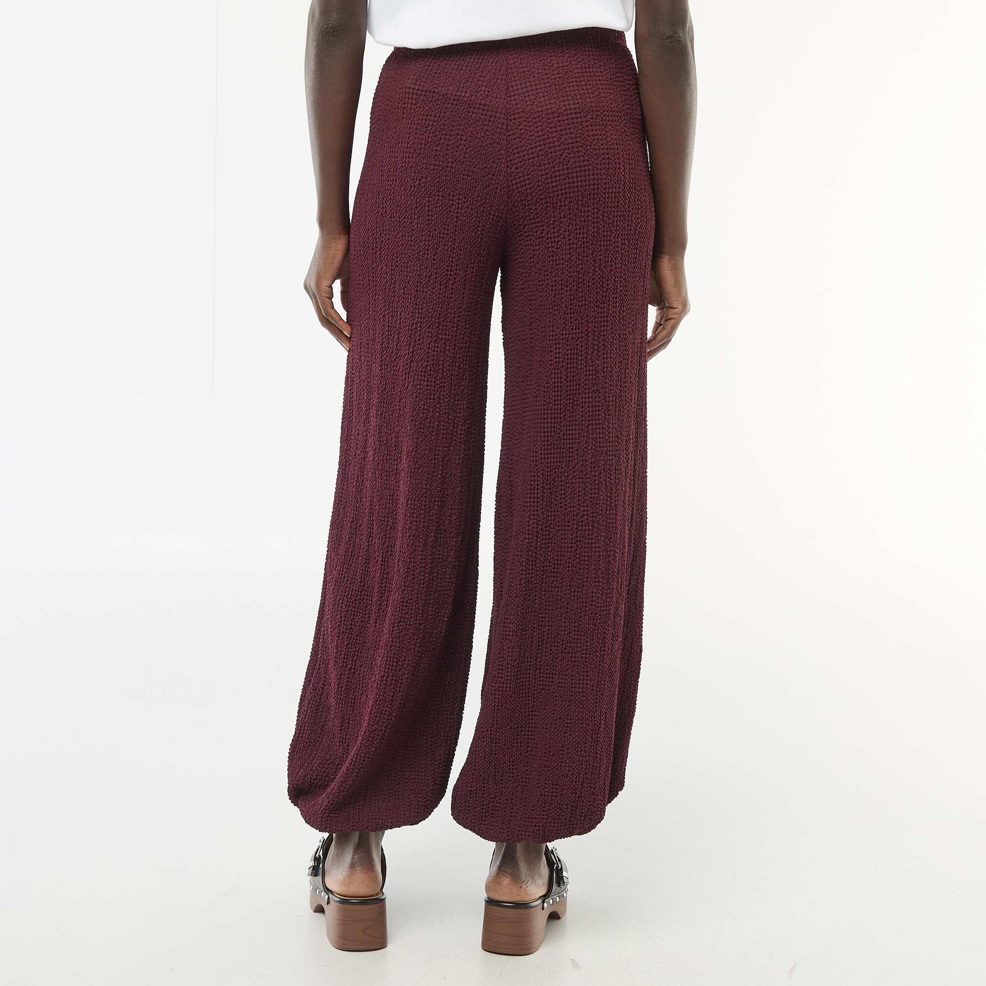 Pantalon en maille crinkle ROUGE