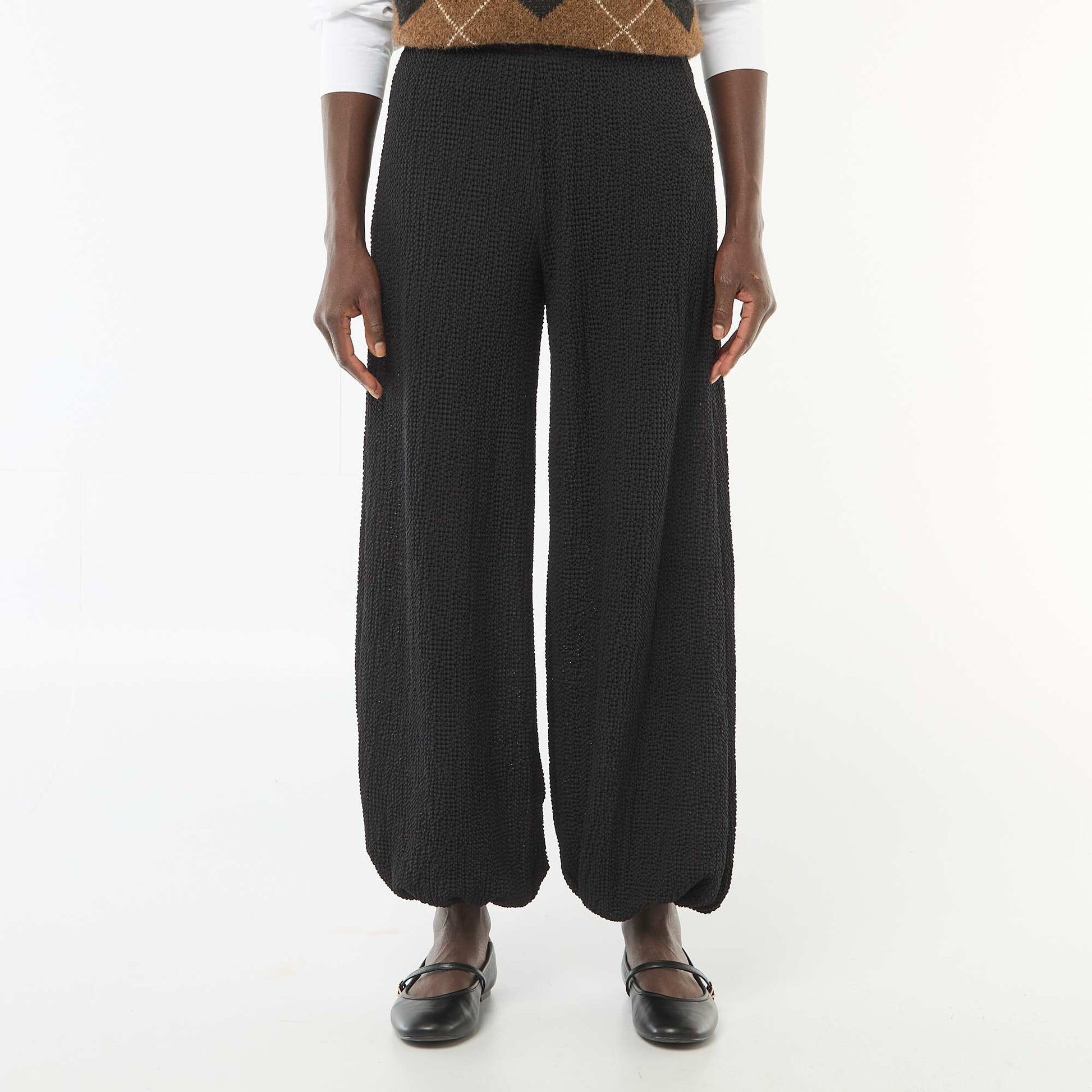 Pantalon en maille crinkle NOIR