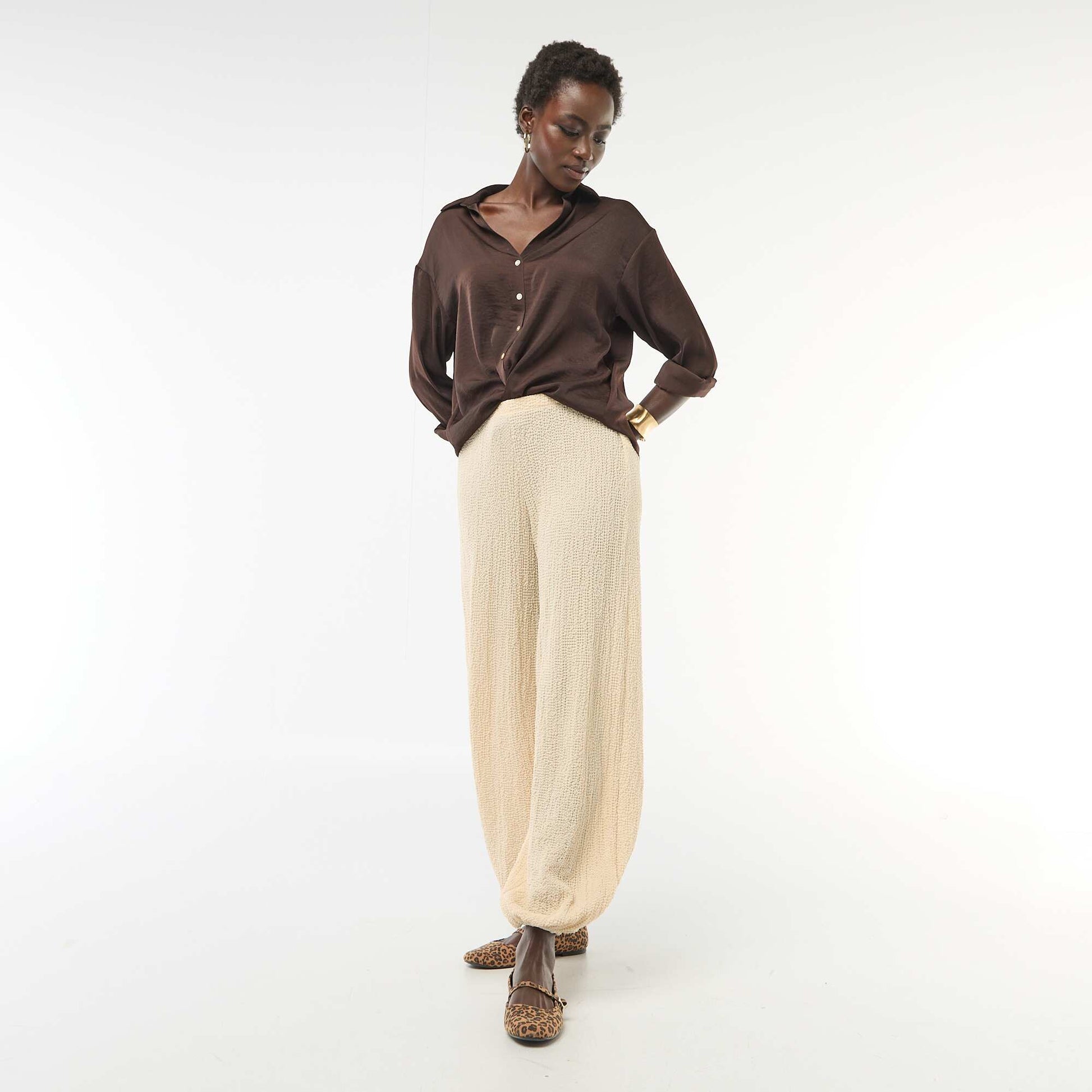 Pantalon en maille crinkle BEIGE