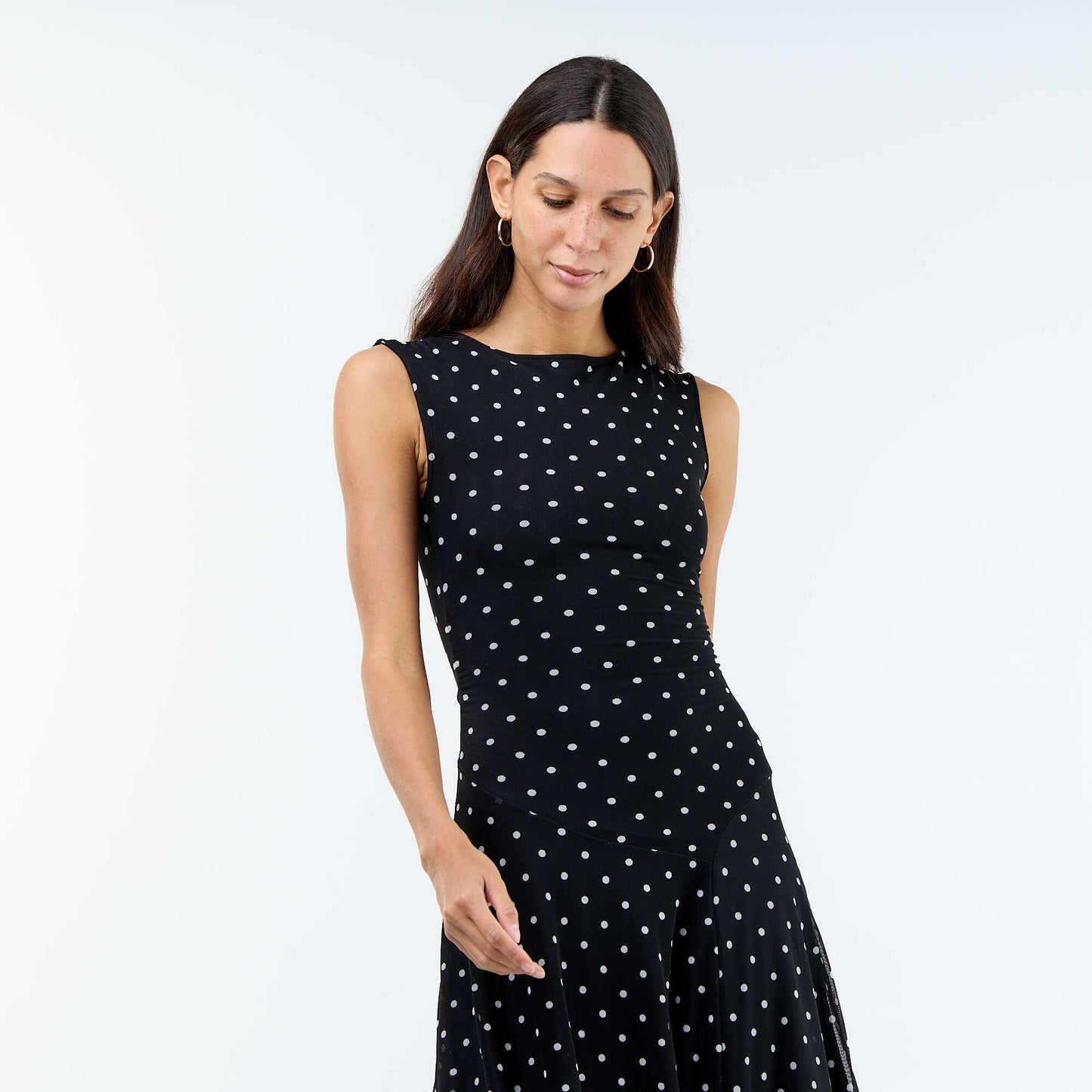 Robe longue sans manches bas asymétrique NOIR