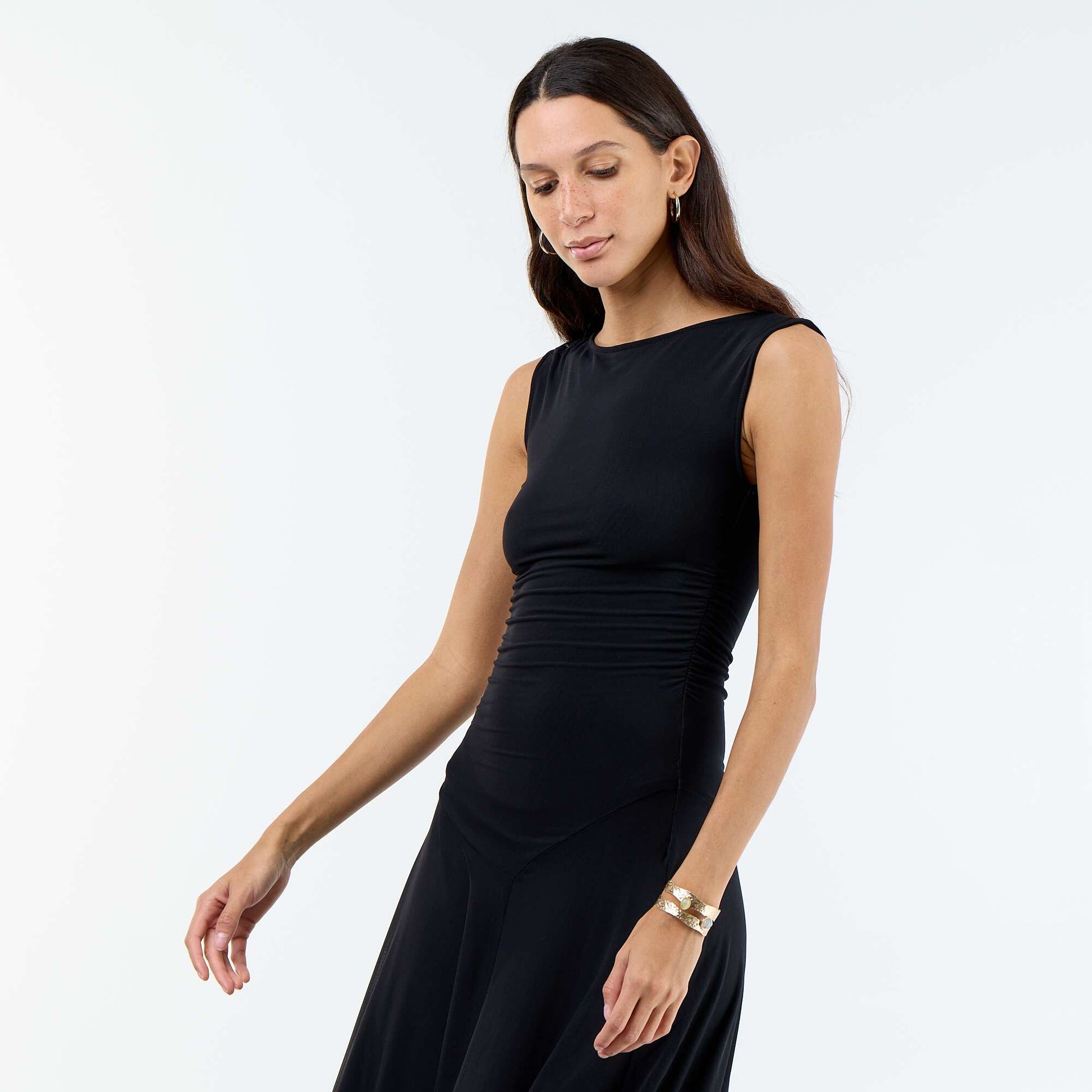 Robe longue sans manches bas asymétrique NOIR