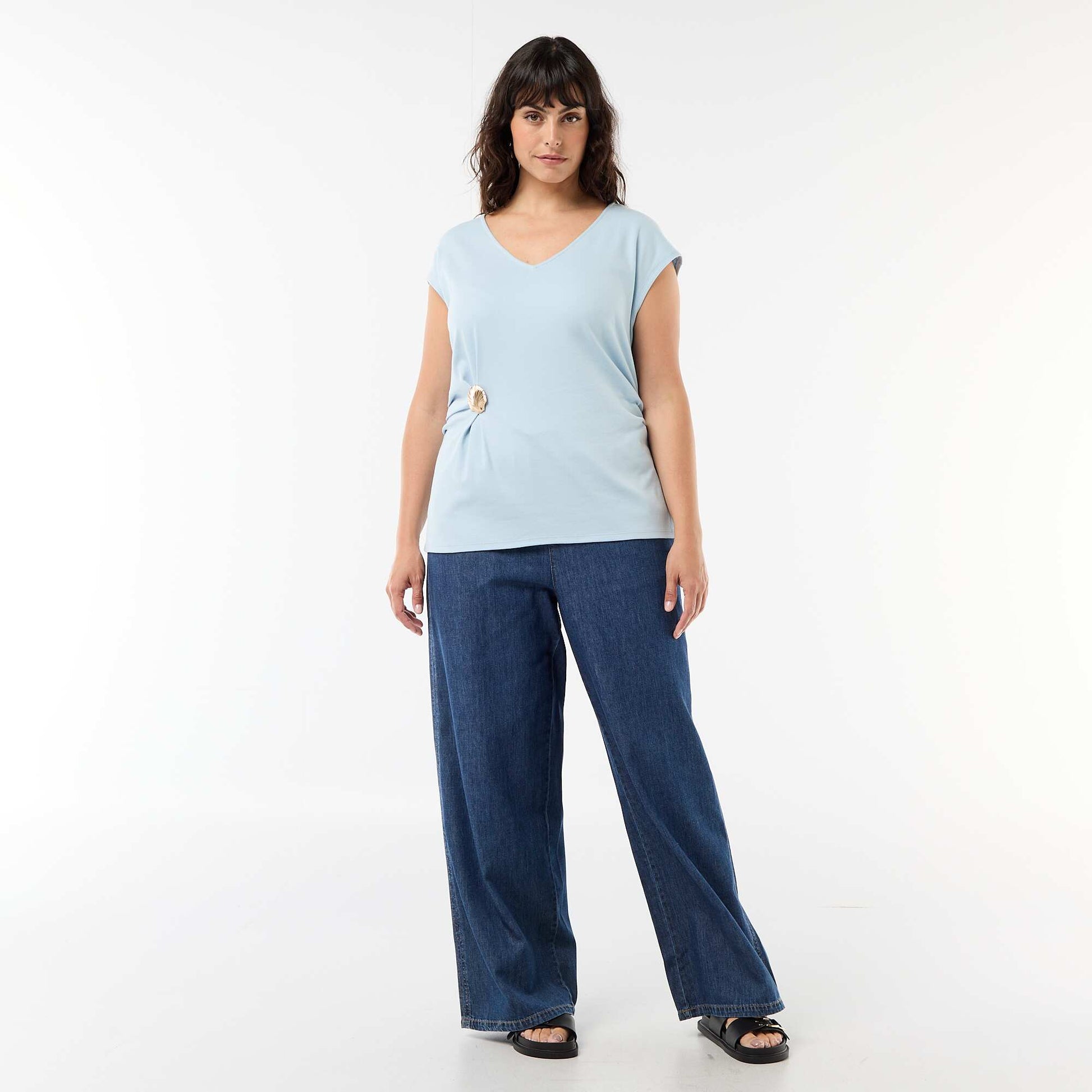 Tee-shirt drapé avec bijou doré BLEU