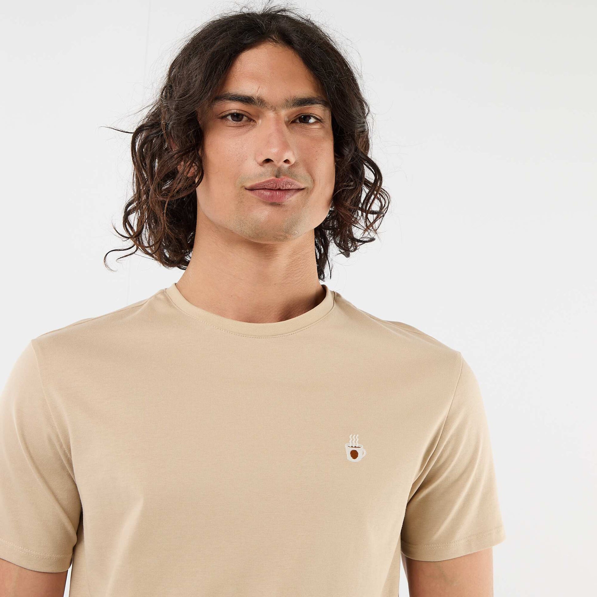 T-shirt uni à manches courtes avec broderie BEIGE