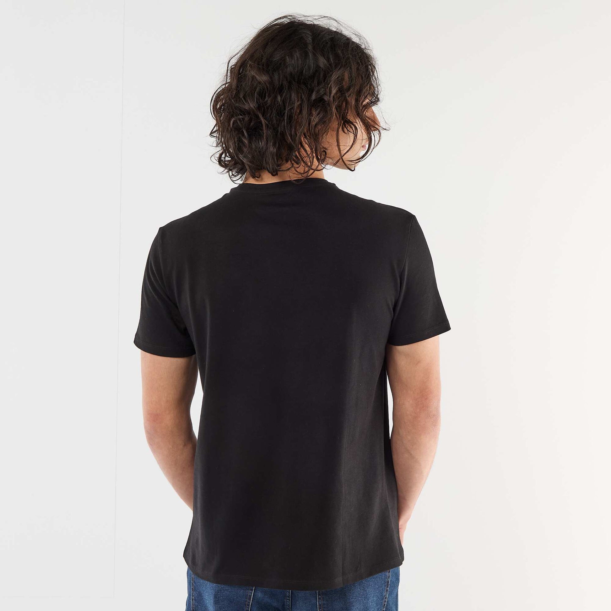 T-shirt uni à manches courtes avec broderie NOIR