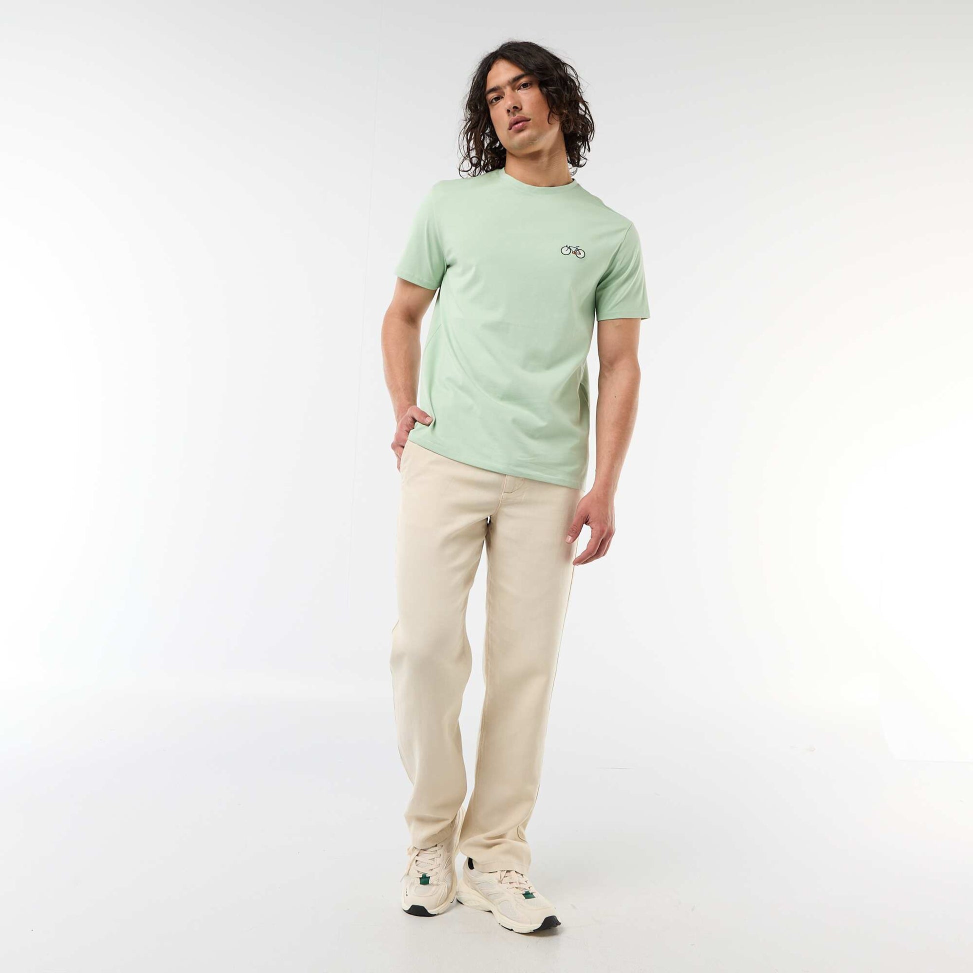 T-shirt uni à manches courtes avec broderie VERT