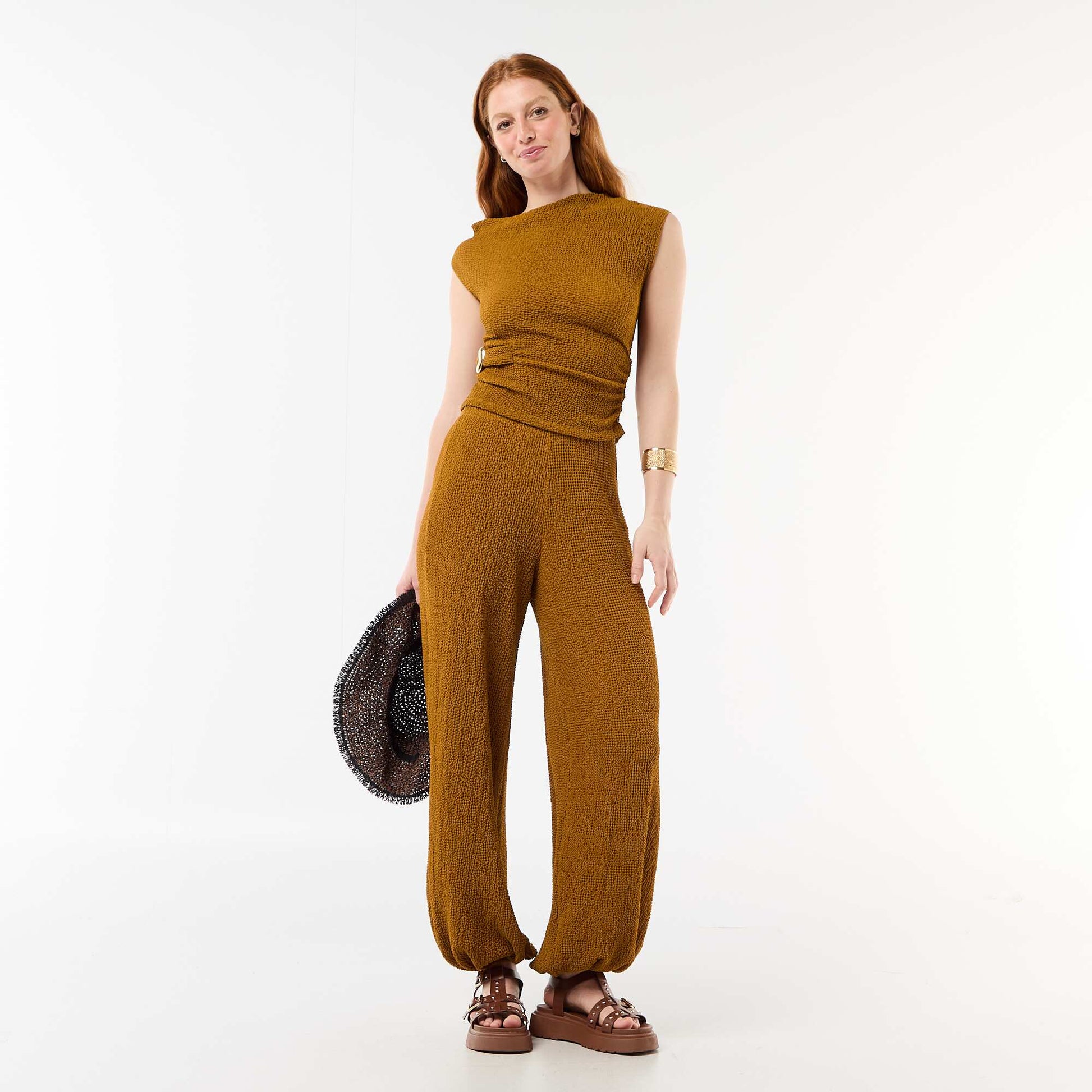 Pantalon balloon en maille crinkle MARRON