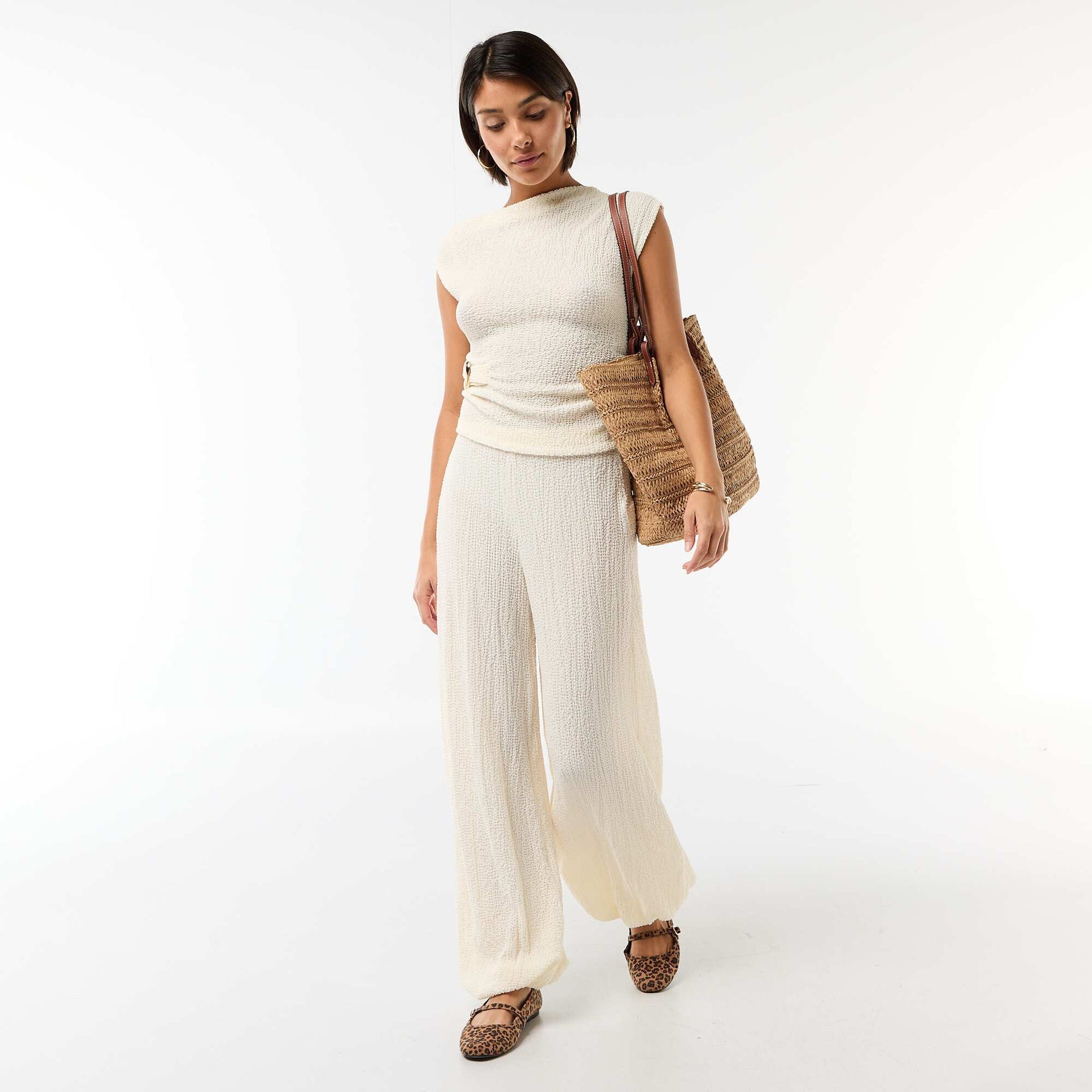 Top stretch uni asymétrique sans manches BLANC