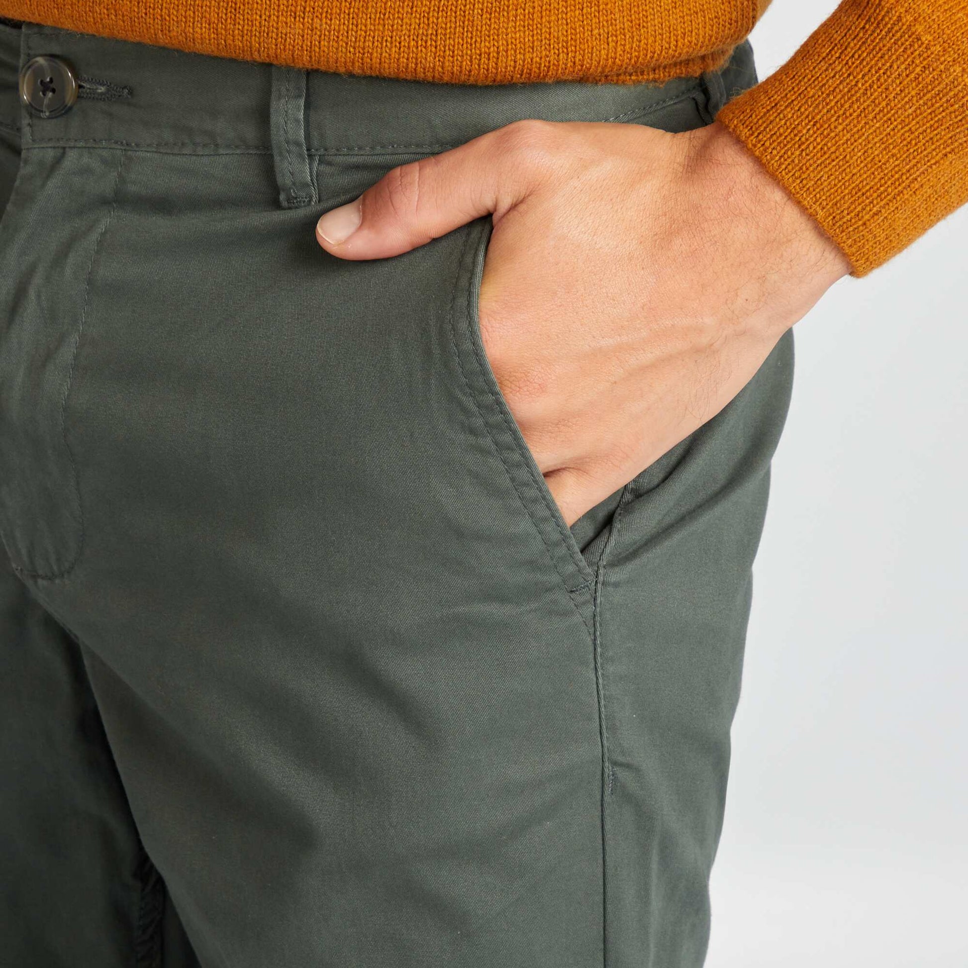 Pantalon chino slim Vert