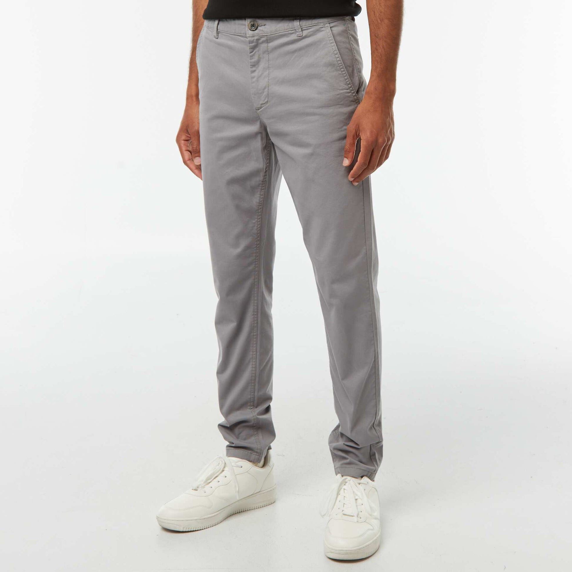Pantalon chino slim GRIS