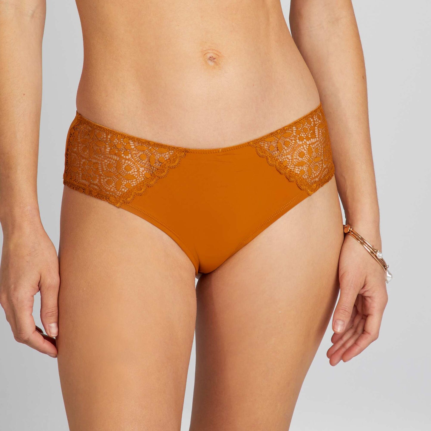 Shorty micro et dentelle Jaune