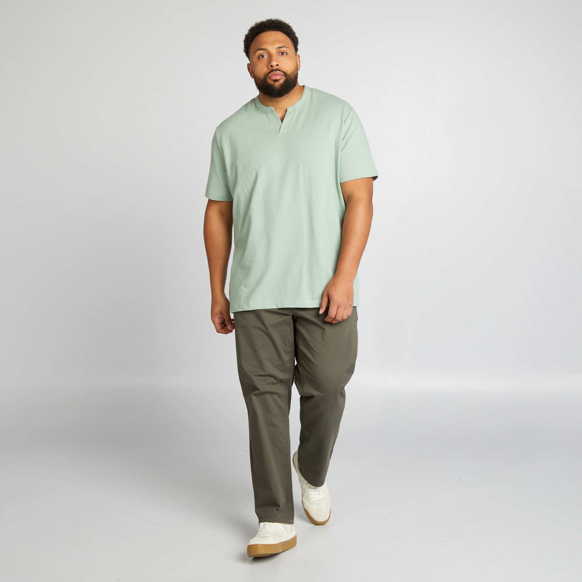 Chino à coupe droite - L32 KAKI