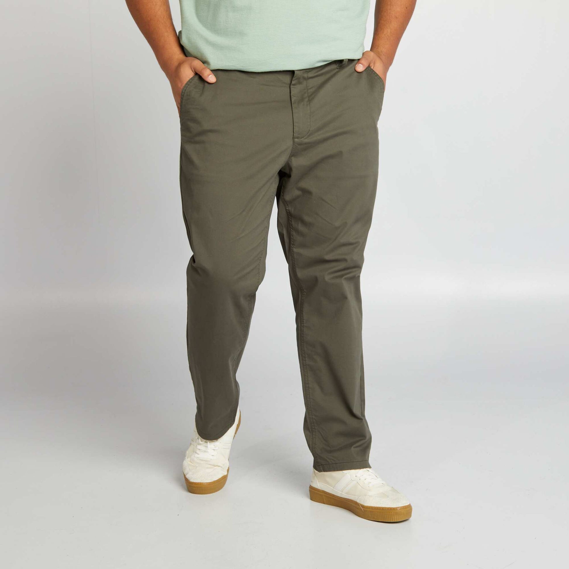 Chino à coupe droite - L32 KAKI