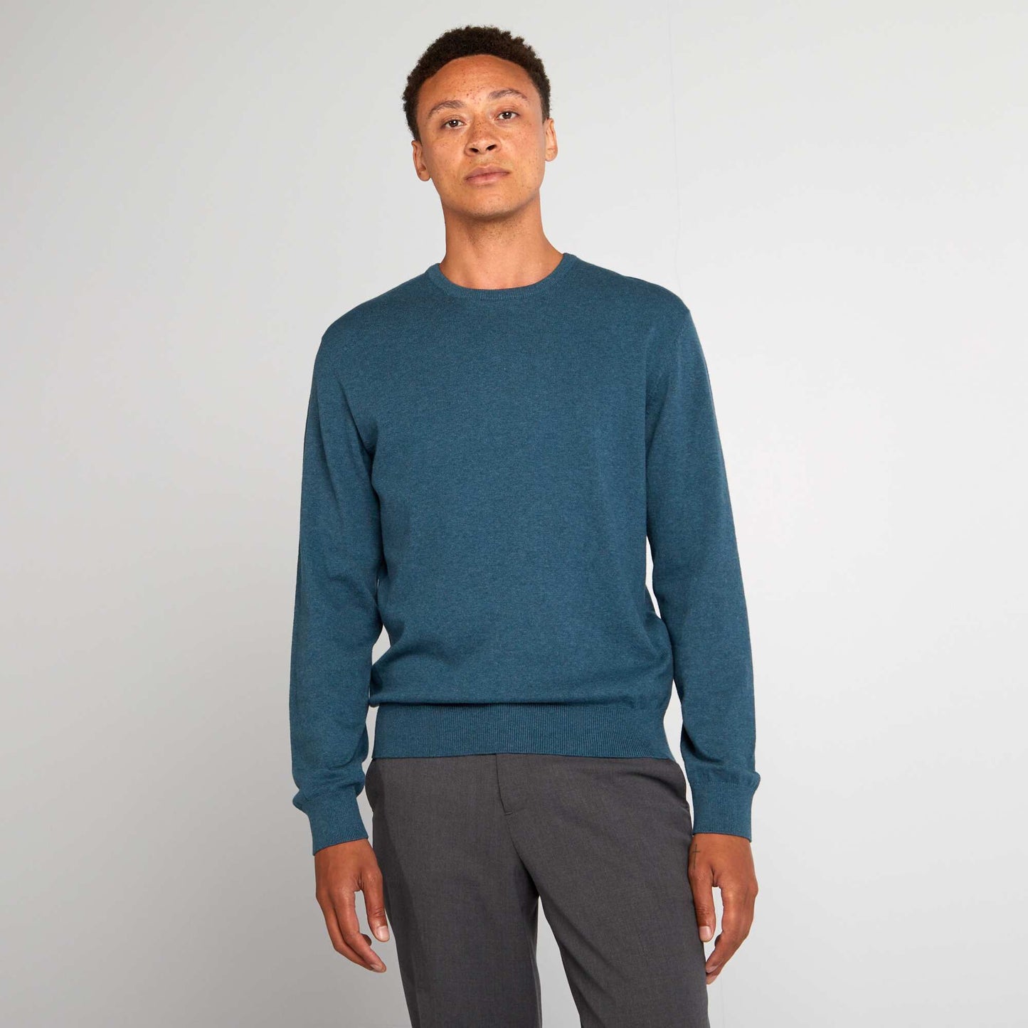 Pull uni col rond Bleu