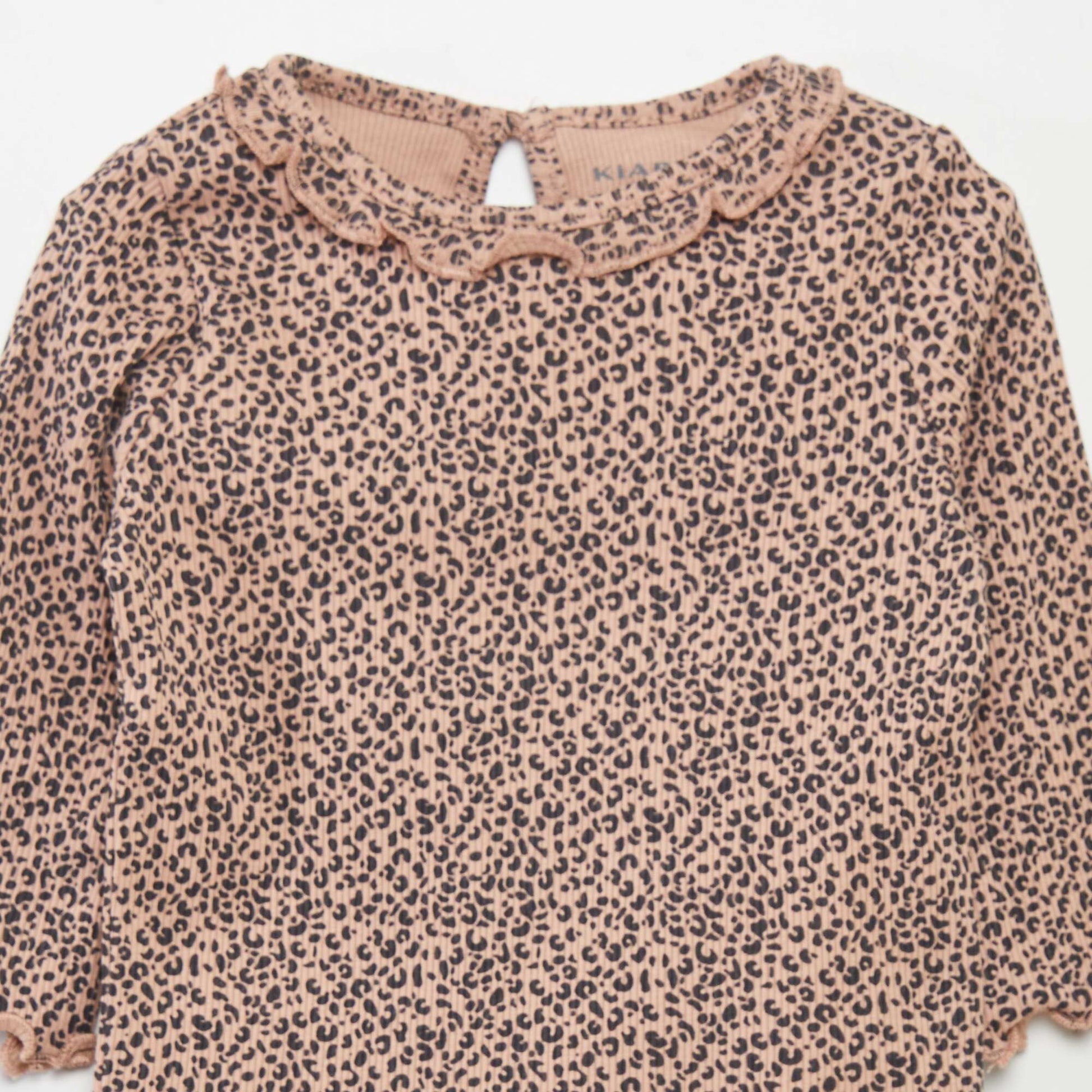 T-shirt en maille c tel e col volant Beige