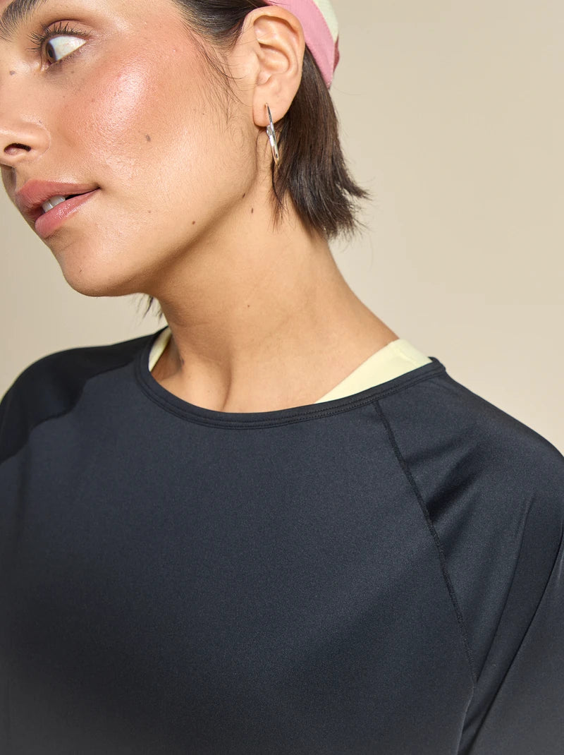 Tee-shirt fluide avec fente au dos NOIR
