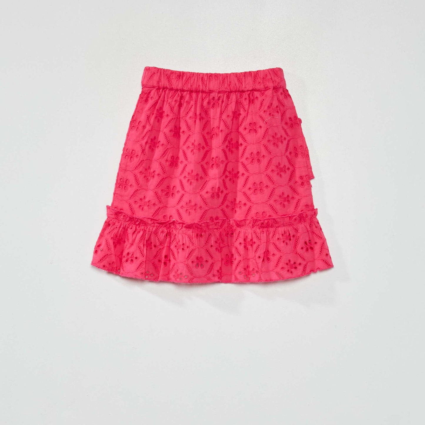 Jupe courte avec broderie anglaise rose indien