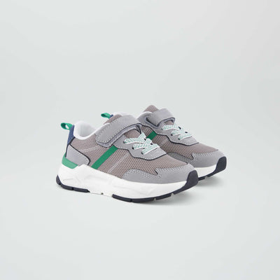 Baskets tricolore type running gris clair