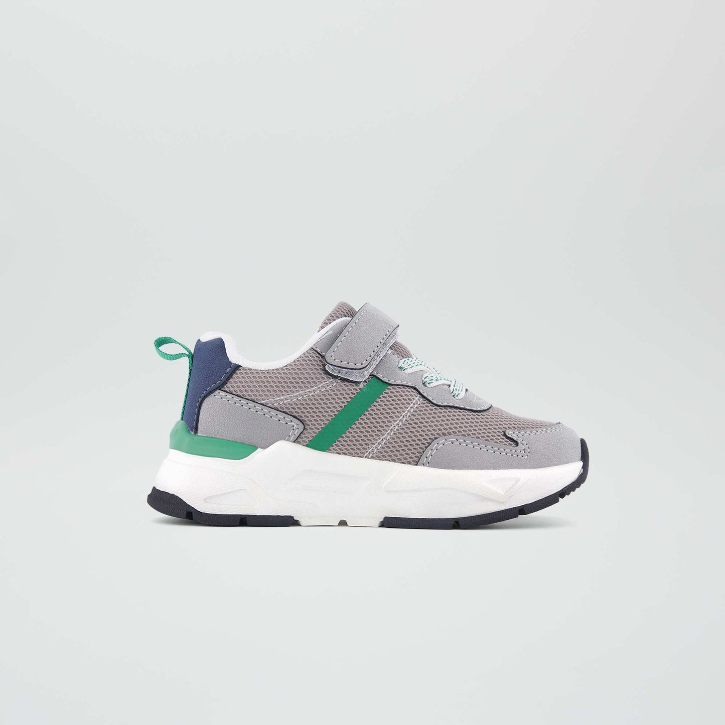 Baskets tricolore type running gris clair