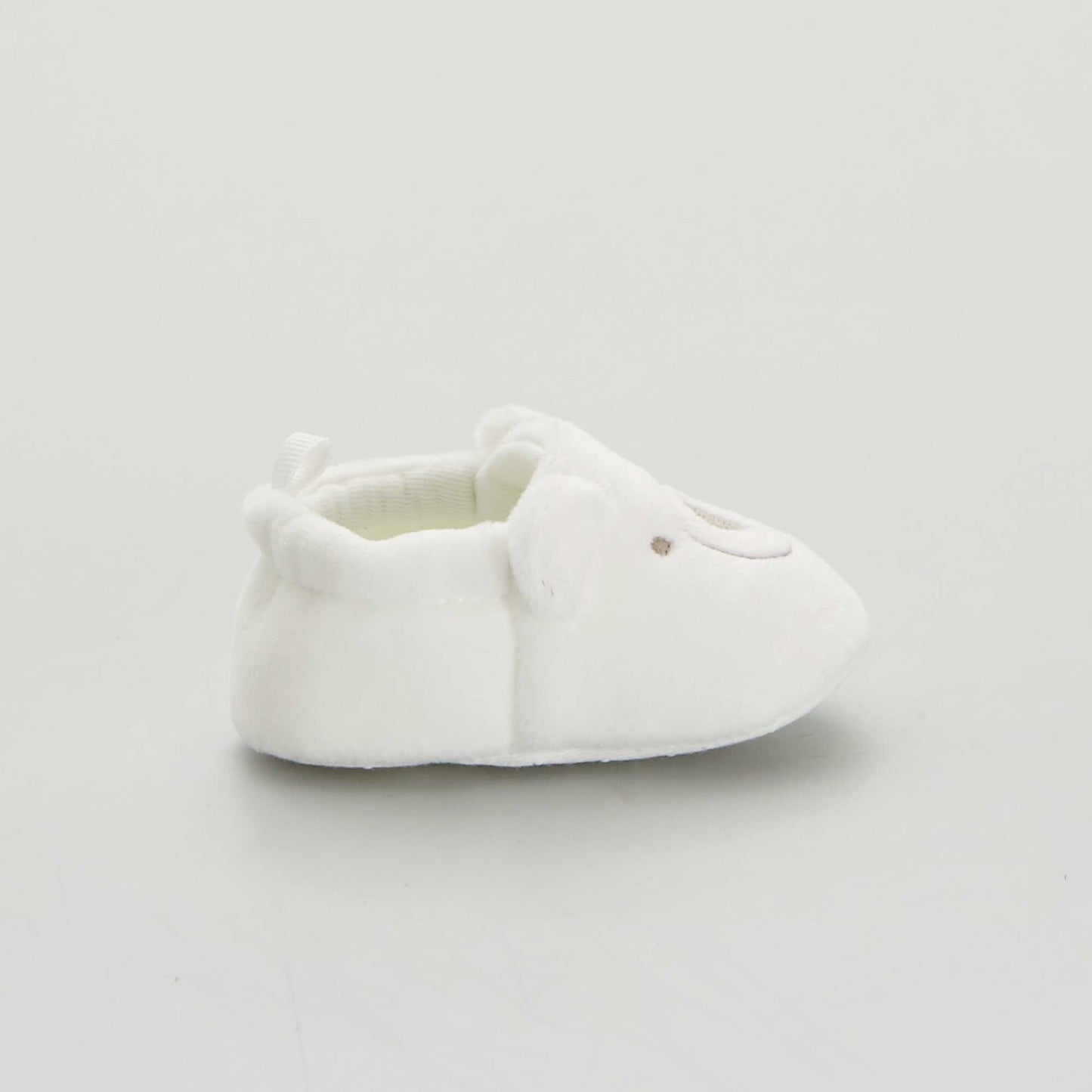 Chaussons b b  en velours blanc