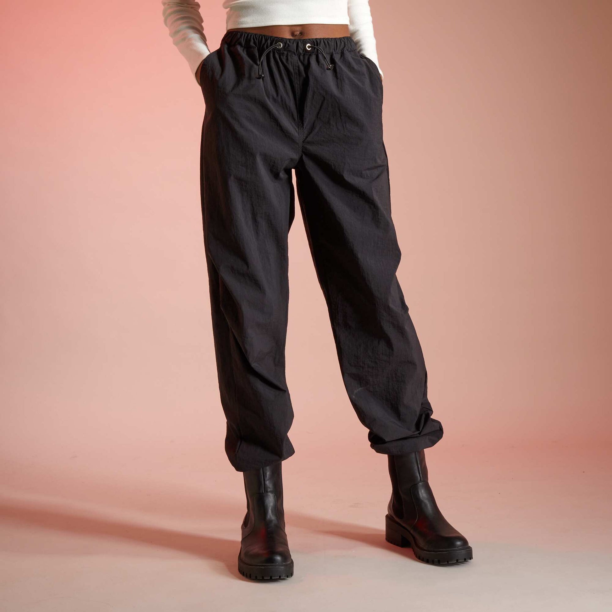Pantalon parachute en nylon noir