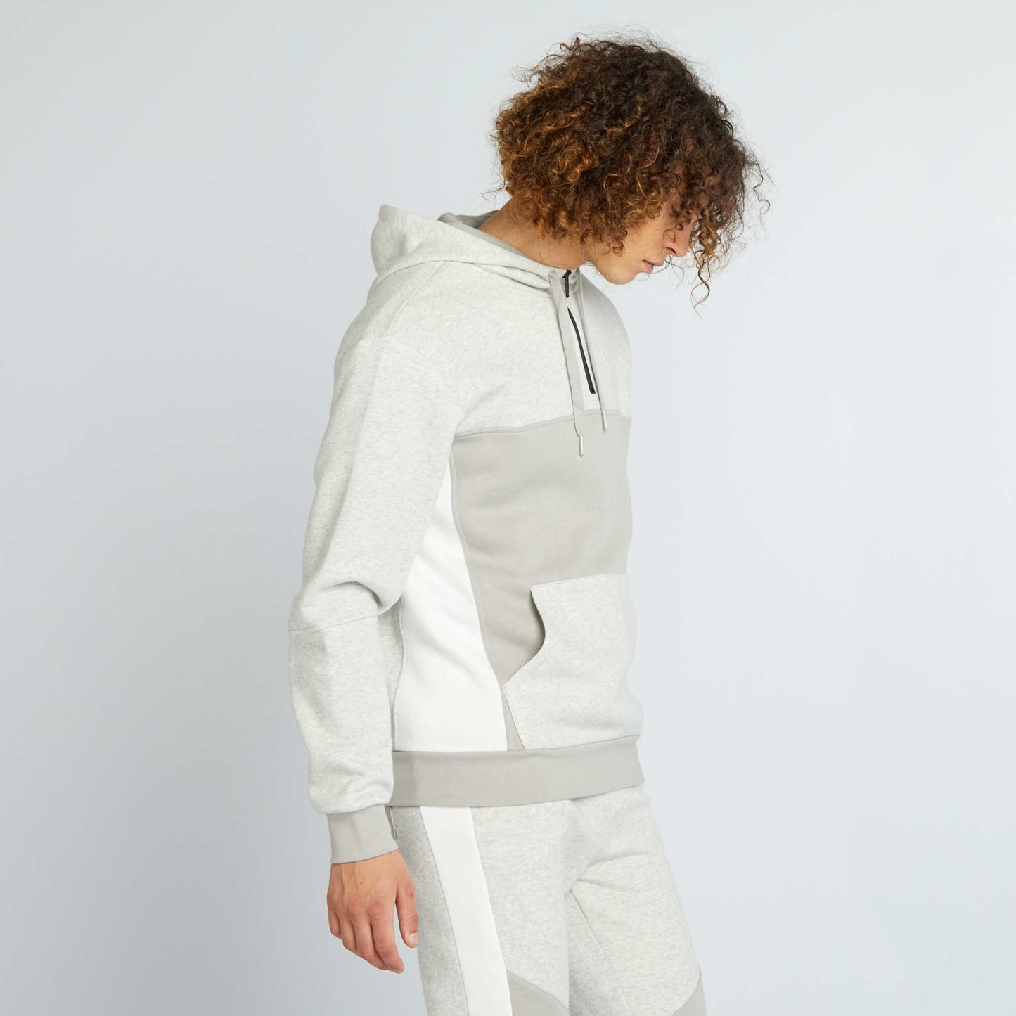 Sweat capuche unie en molleton blanc