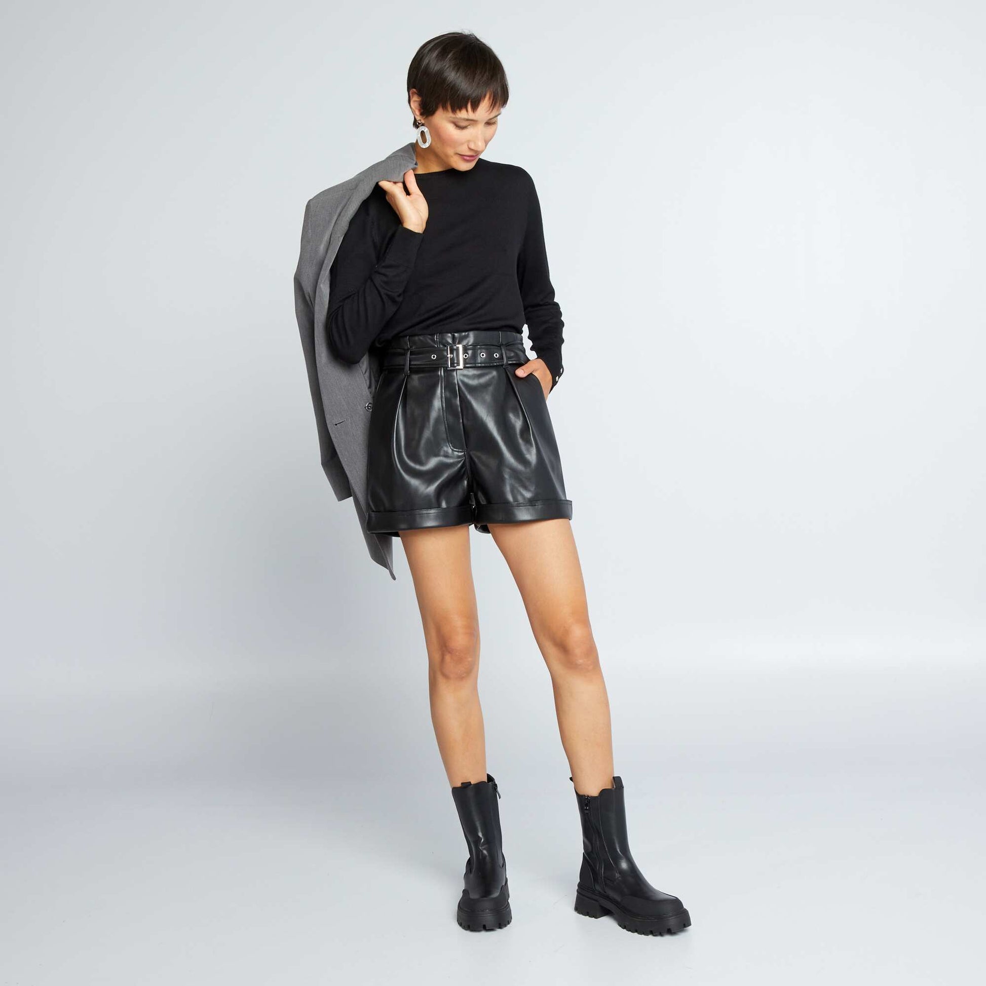 Pull en maille fine noir