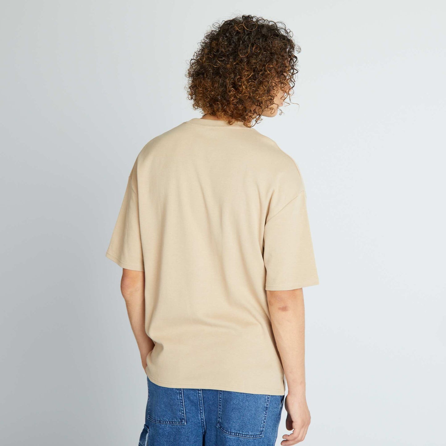 T-shirt col rond avec poche poitrine Beige