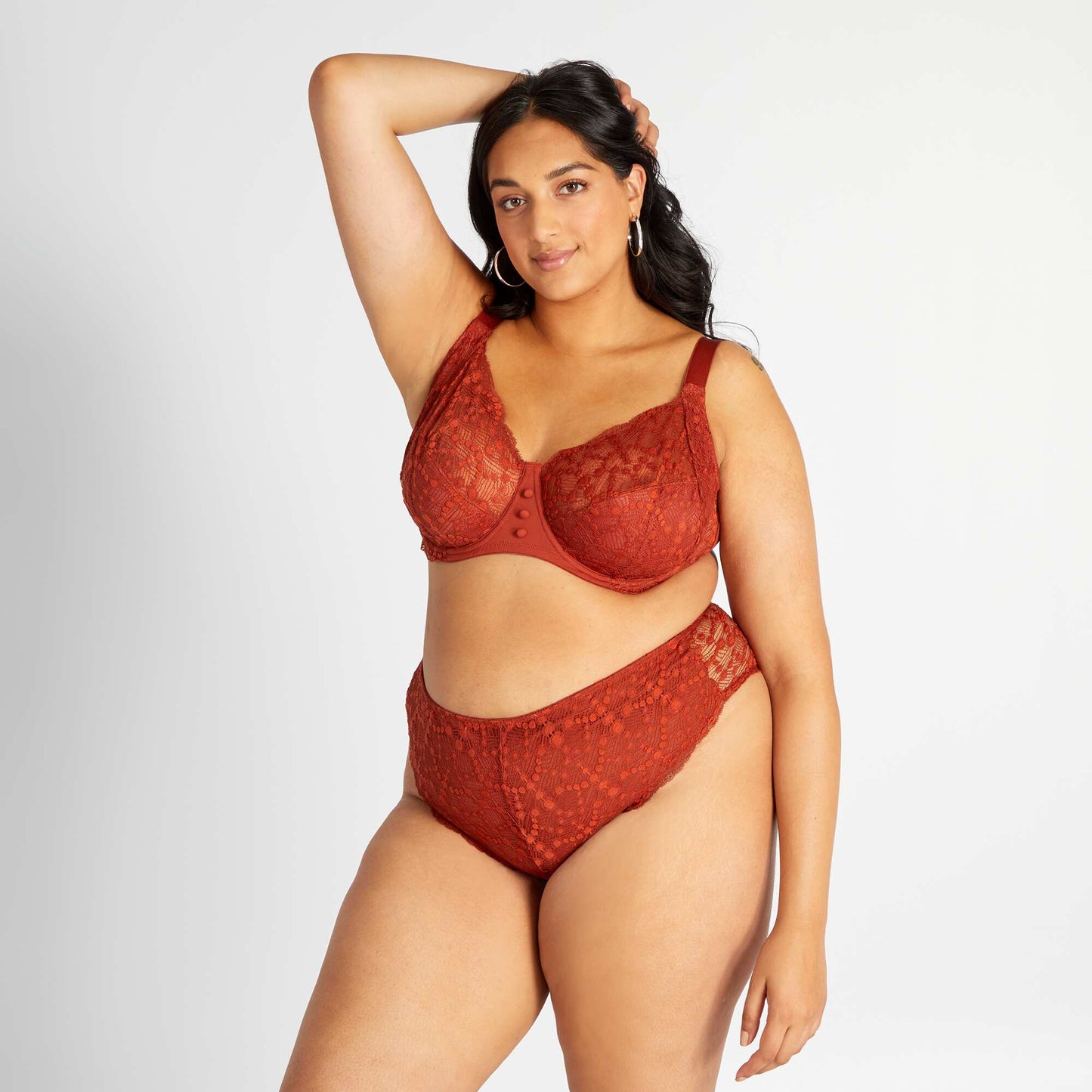 Tanga en dentelle fantaisie Rouge corail