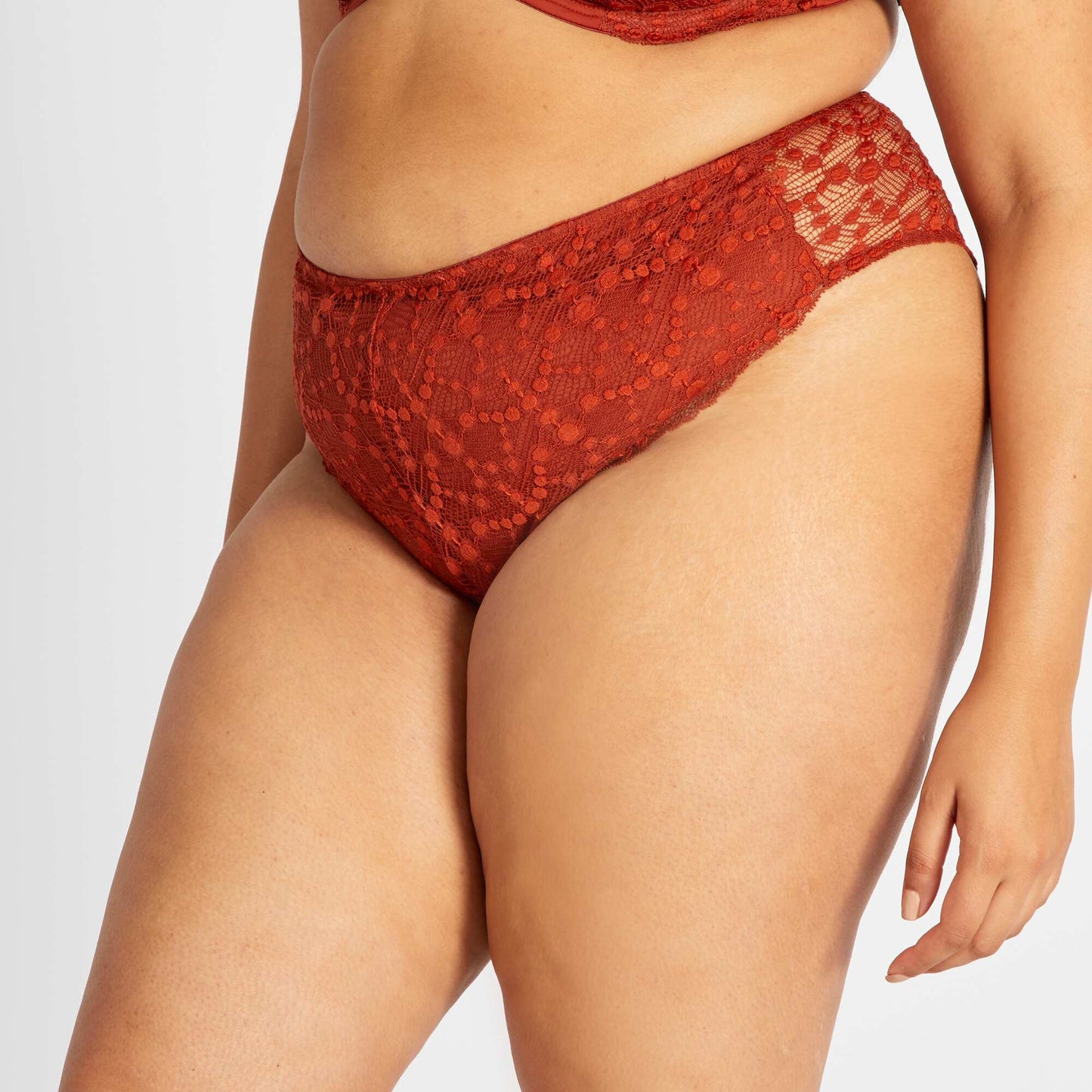 Tanga en dentelle fantaisie Rouge corail