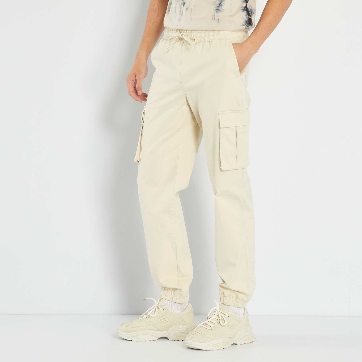 Pantalon chino avec poches rabats beige