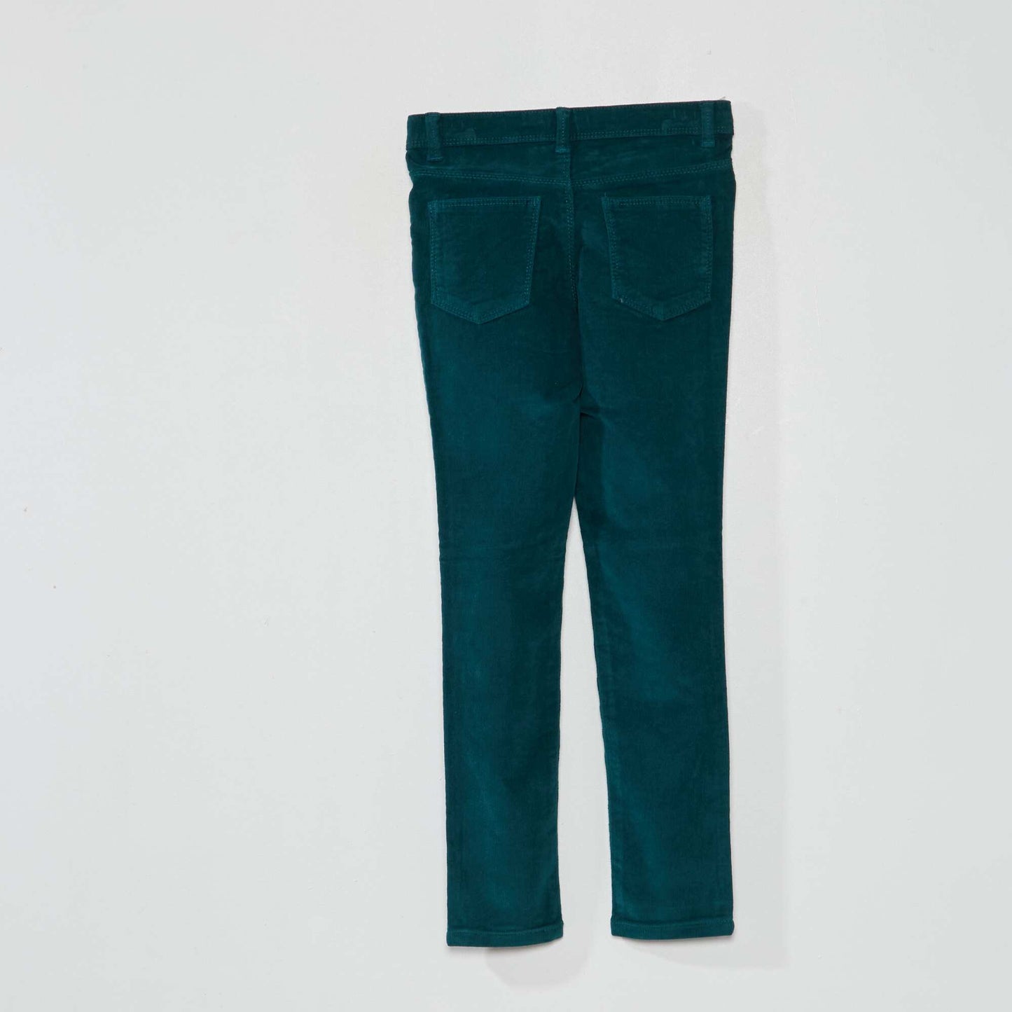 Pantalon skinny en velours uni vert