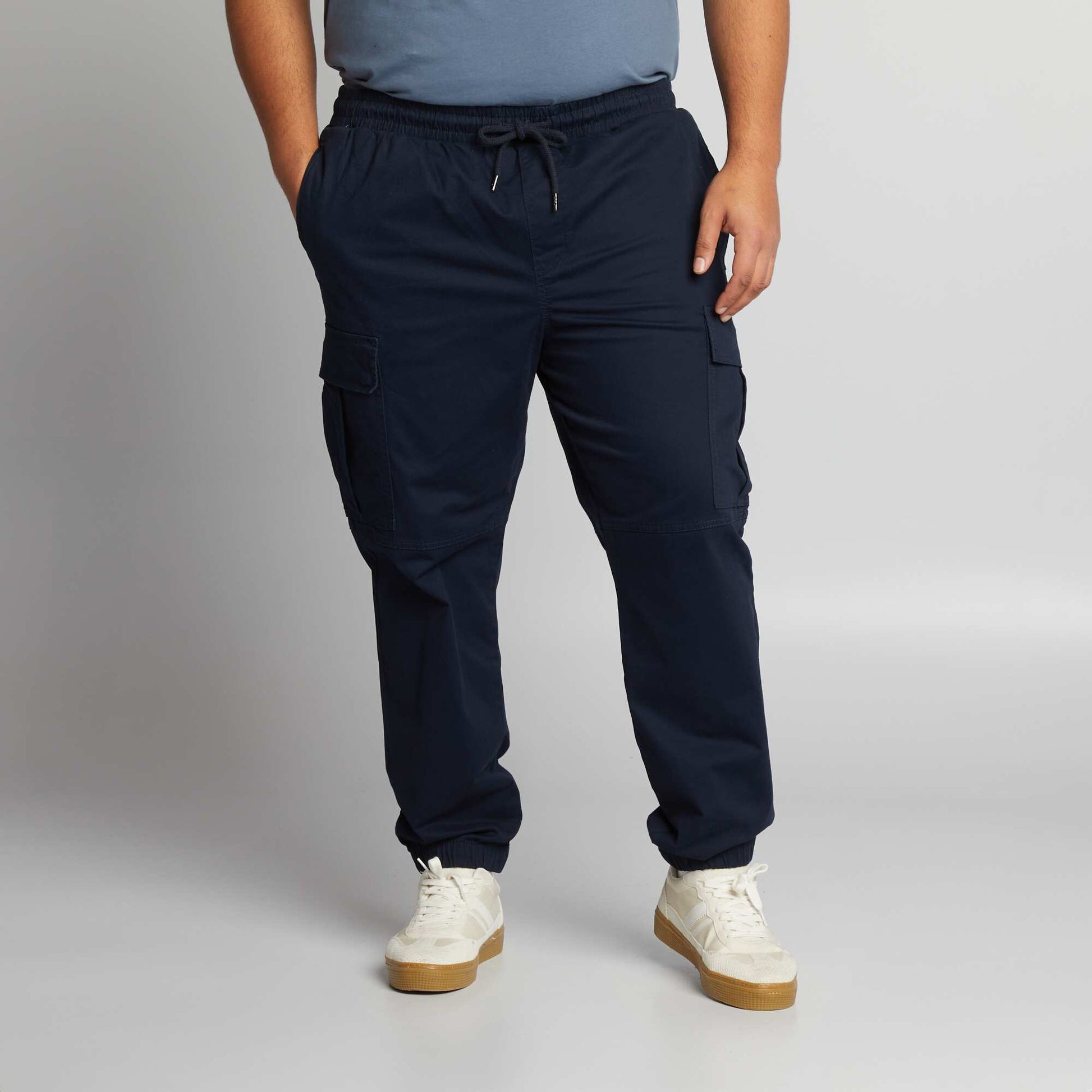 Pantalon avec poches sur les c t s Bleu marine